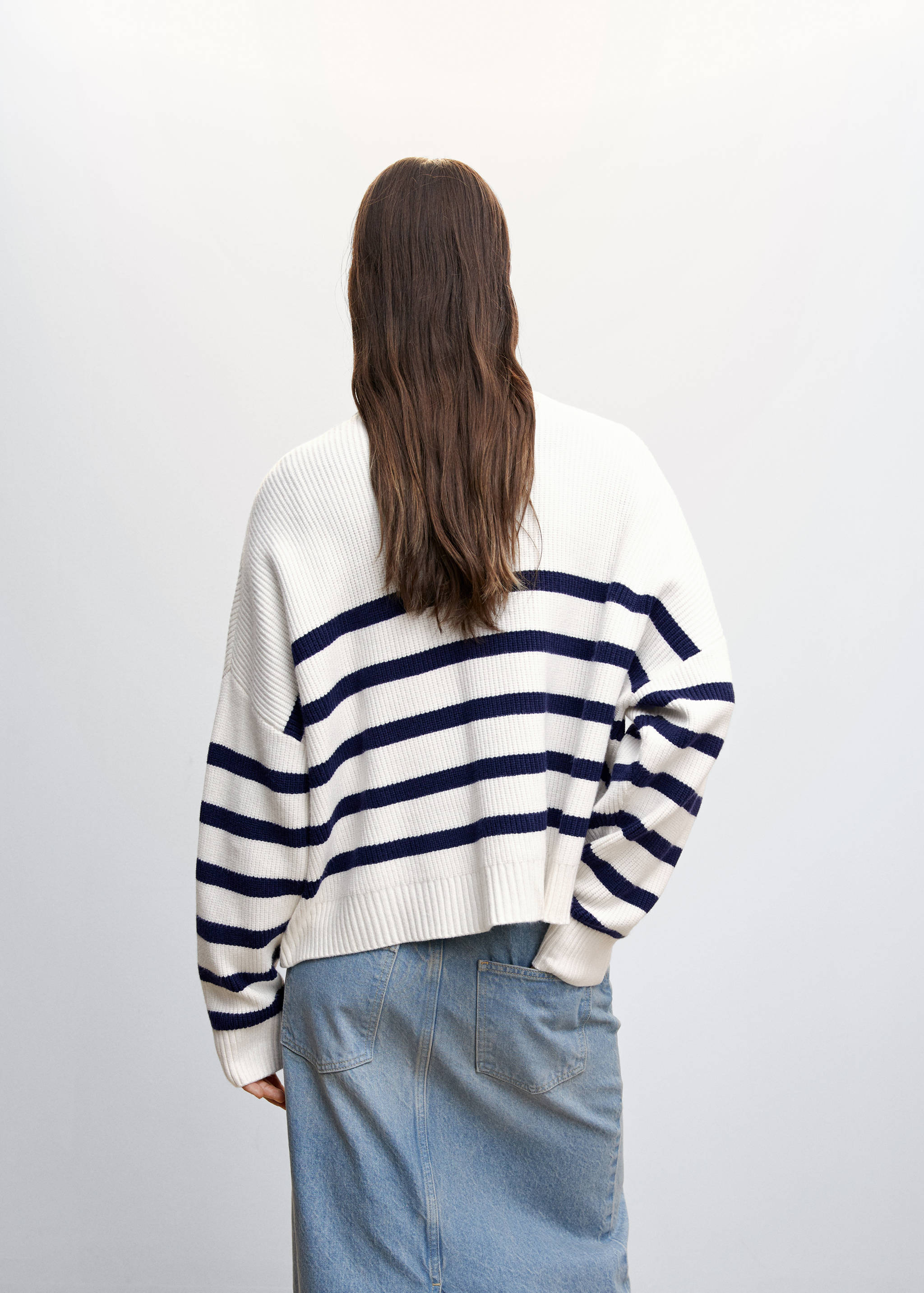Striped sweater with zip - Reverse of the article
