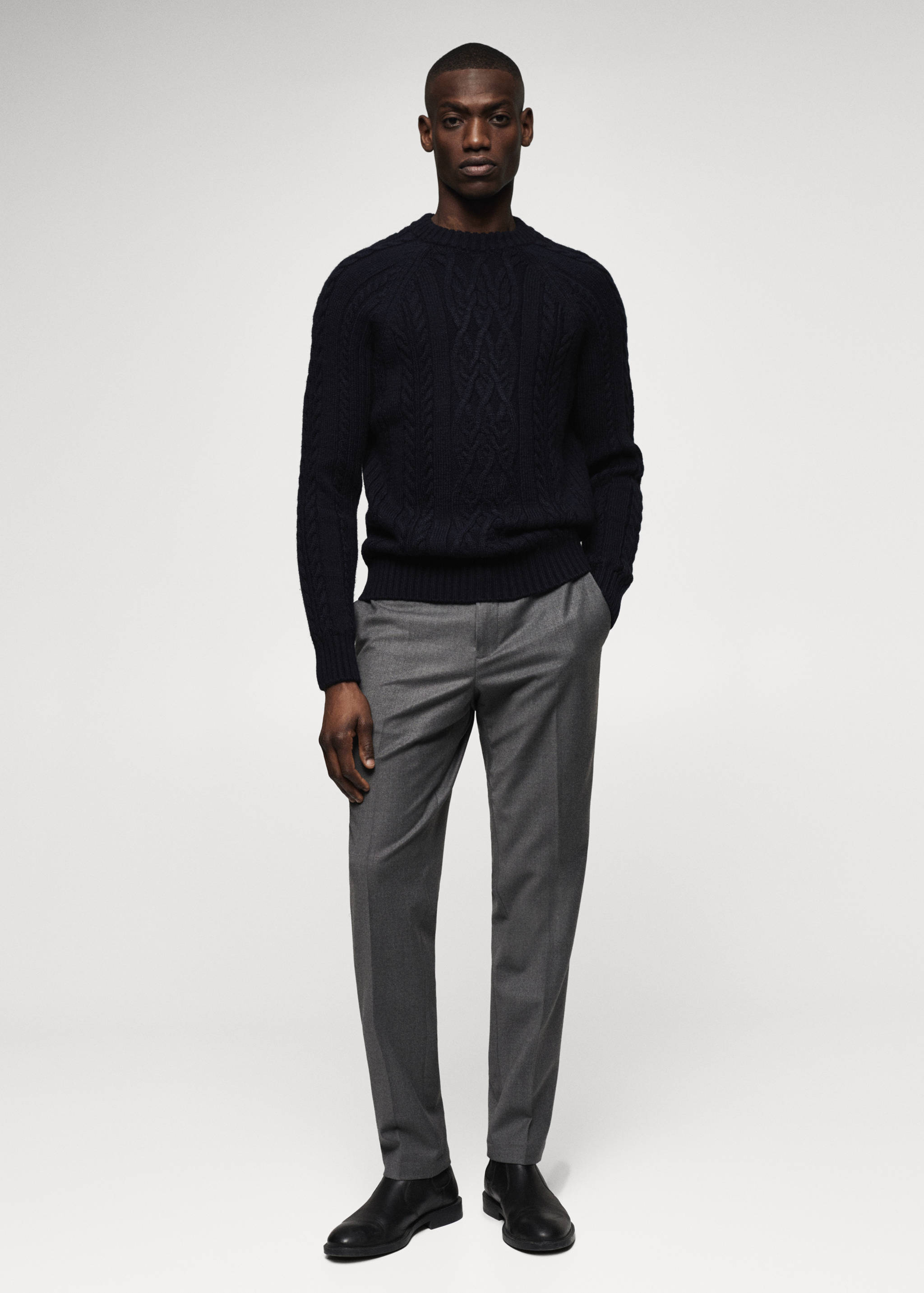 Knitted braided sweater - General plane