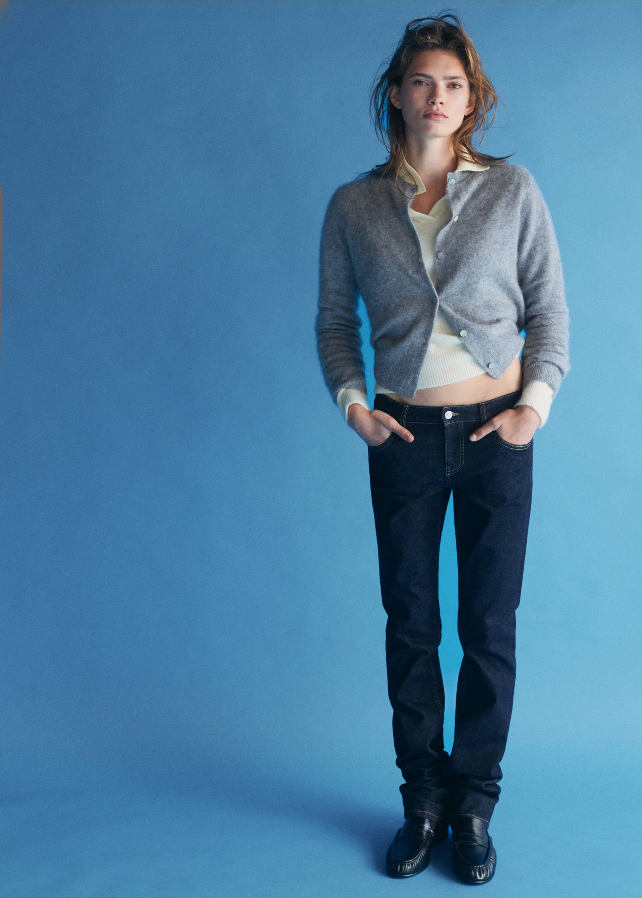 Grey knit cardigan with long sleeves and front buttons worn with trousers., Medium Heather Grey. Ref: 47091360-00.