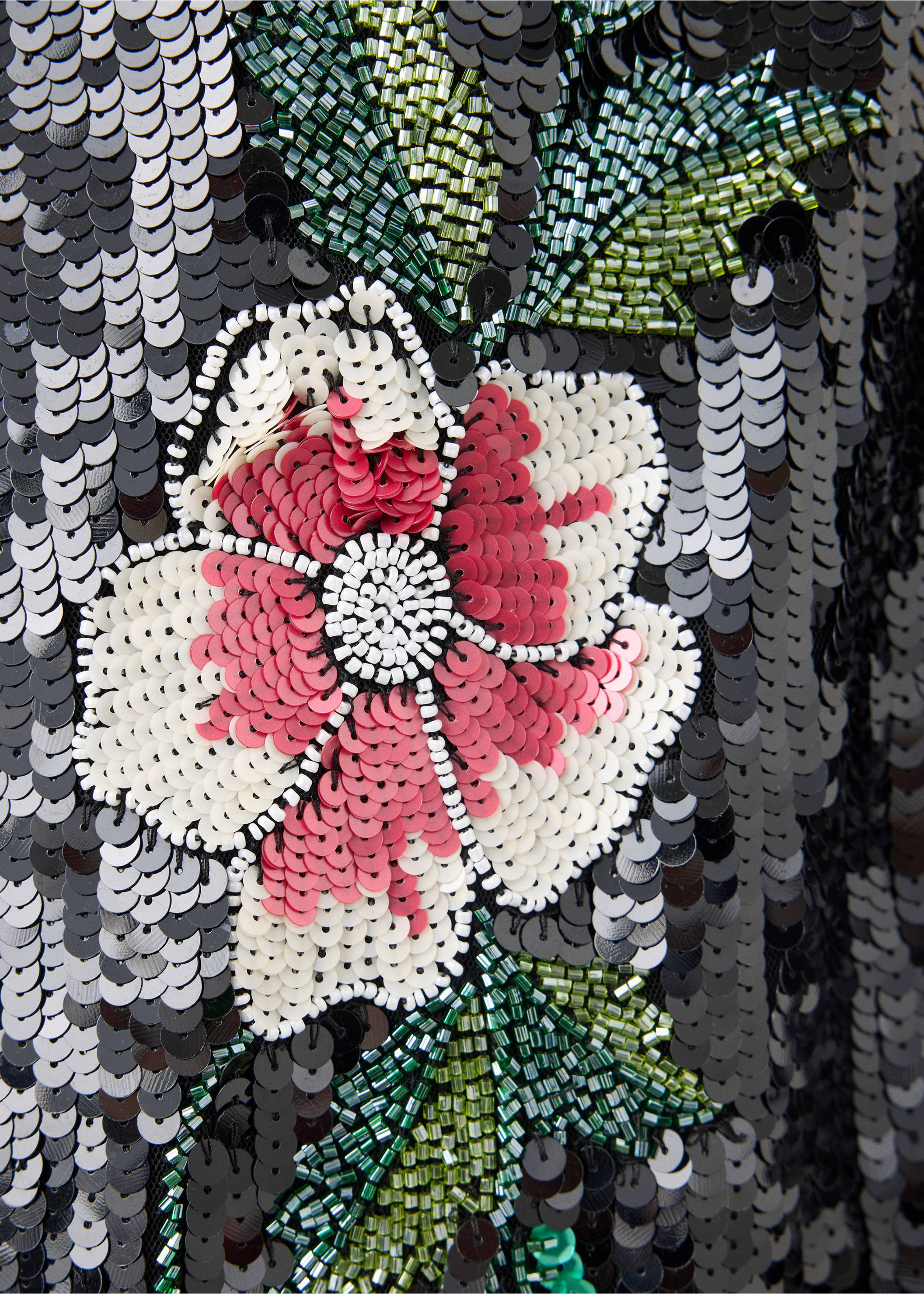 Embroidered floral sequin dress detail with black, white, and pink beads., Black. Ref: 47091366-00.