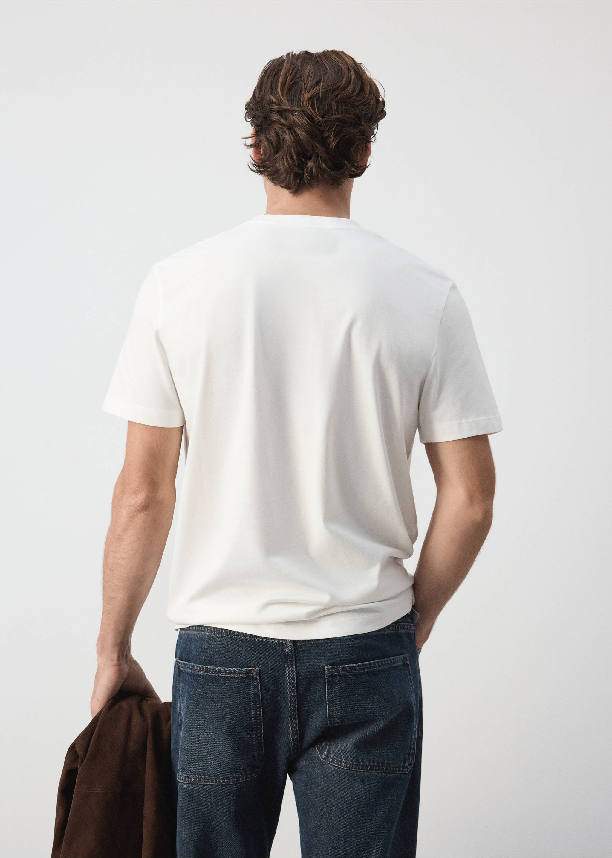 White t-shirt seen from the back, featuring short sleeves and a crew neckline., White. Ref: 47091412-00.