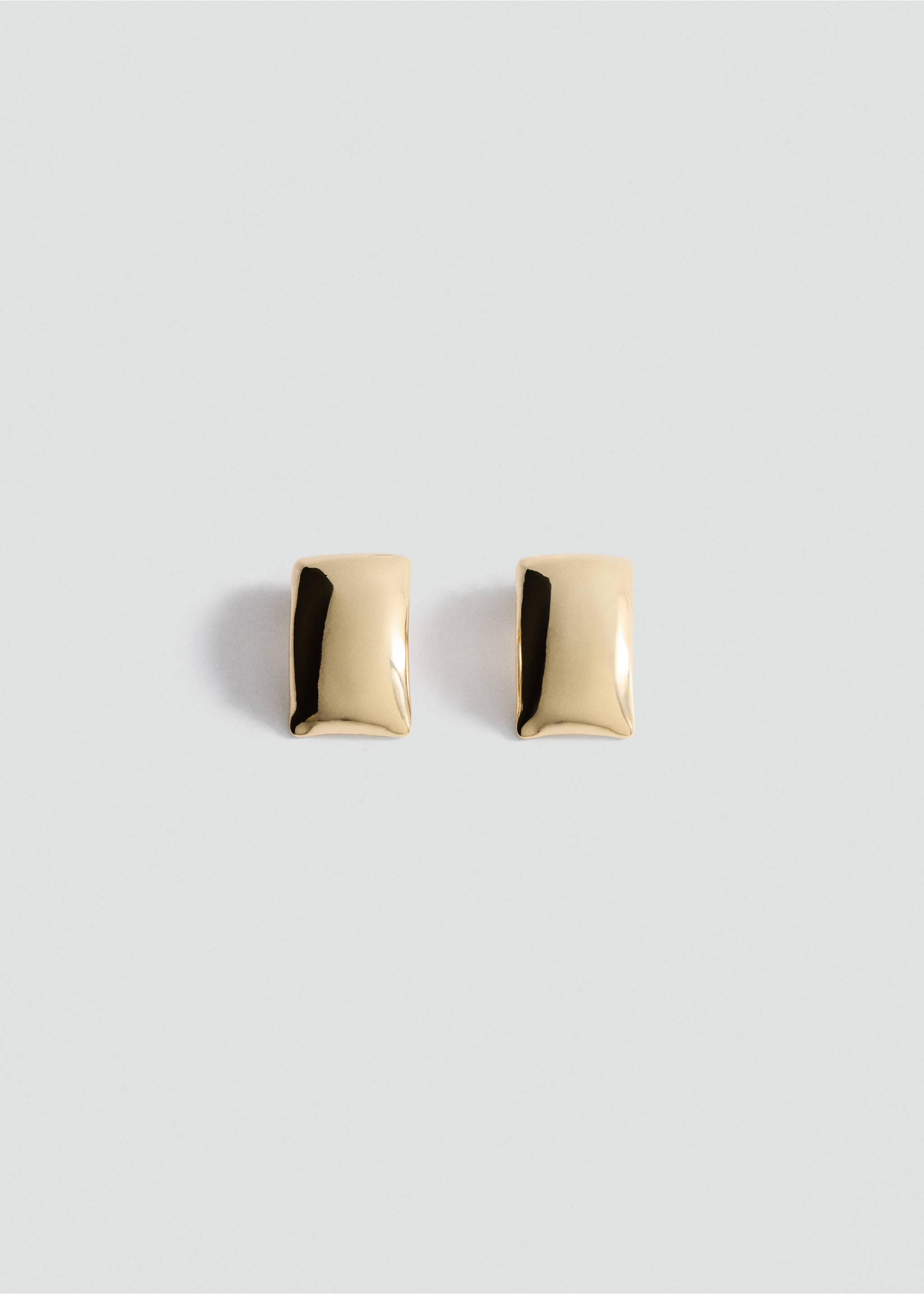 Pair of polished gold-coloured rectangular earrings on a light grey background., Gold. Ref: 47091449-00.