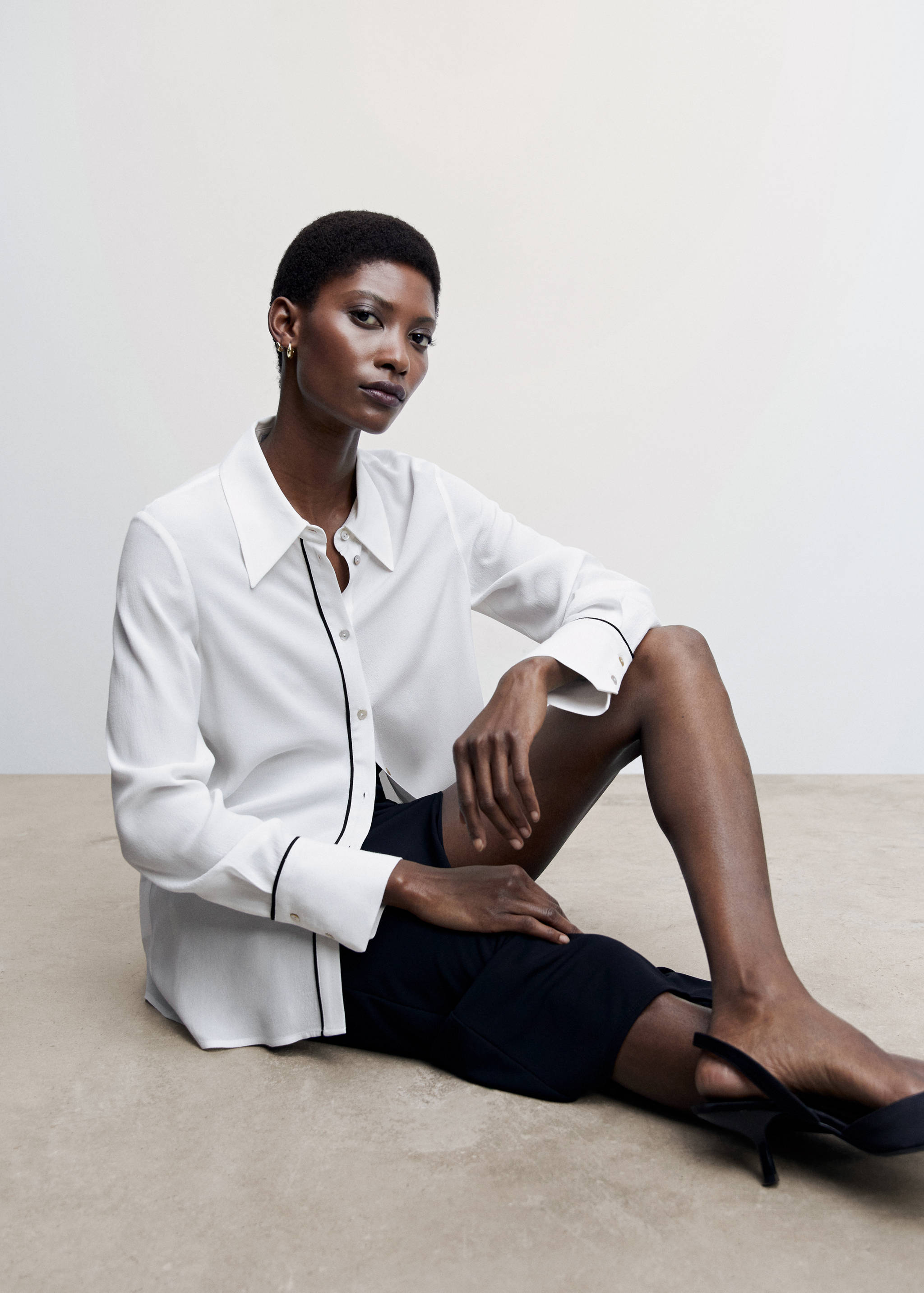 Contrast trim shirt - Details of the article 2