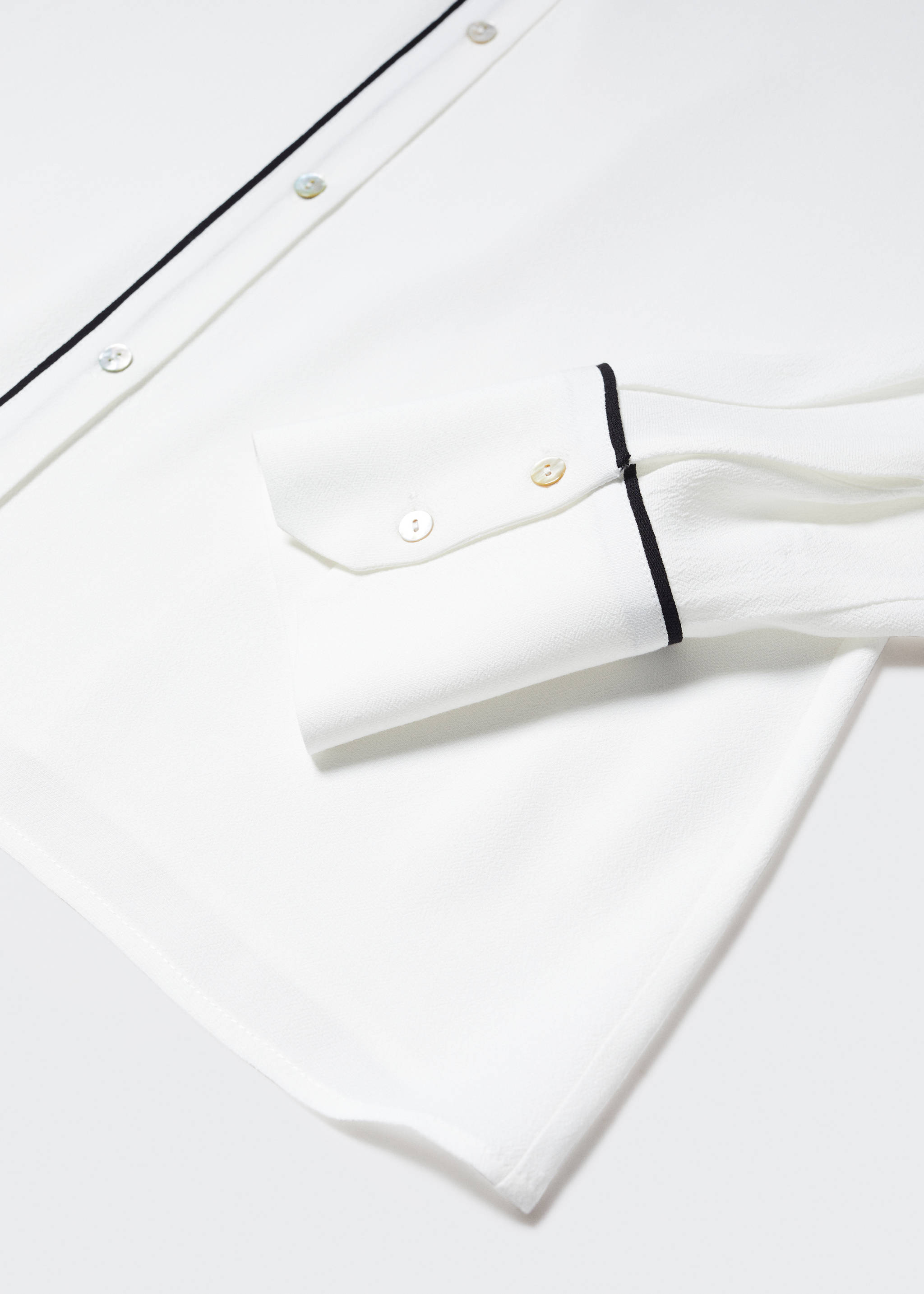 Contrast trim shirt - Details of the article 8