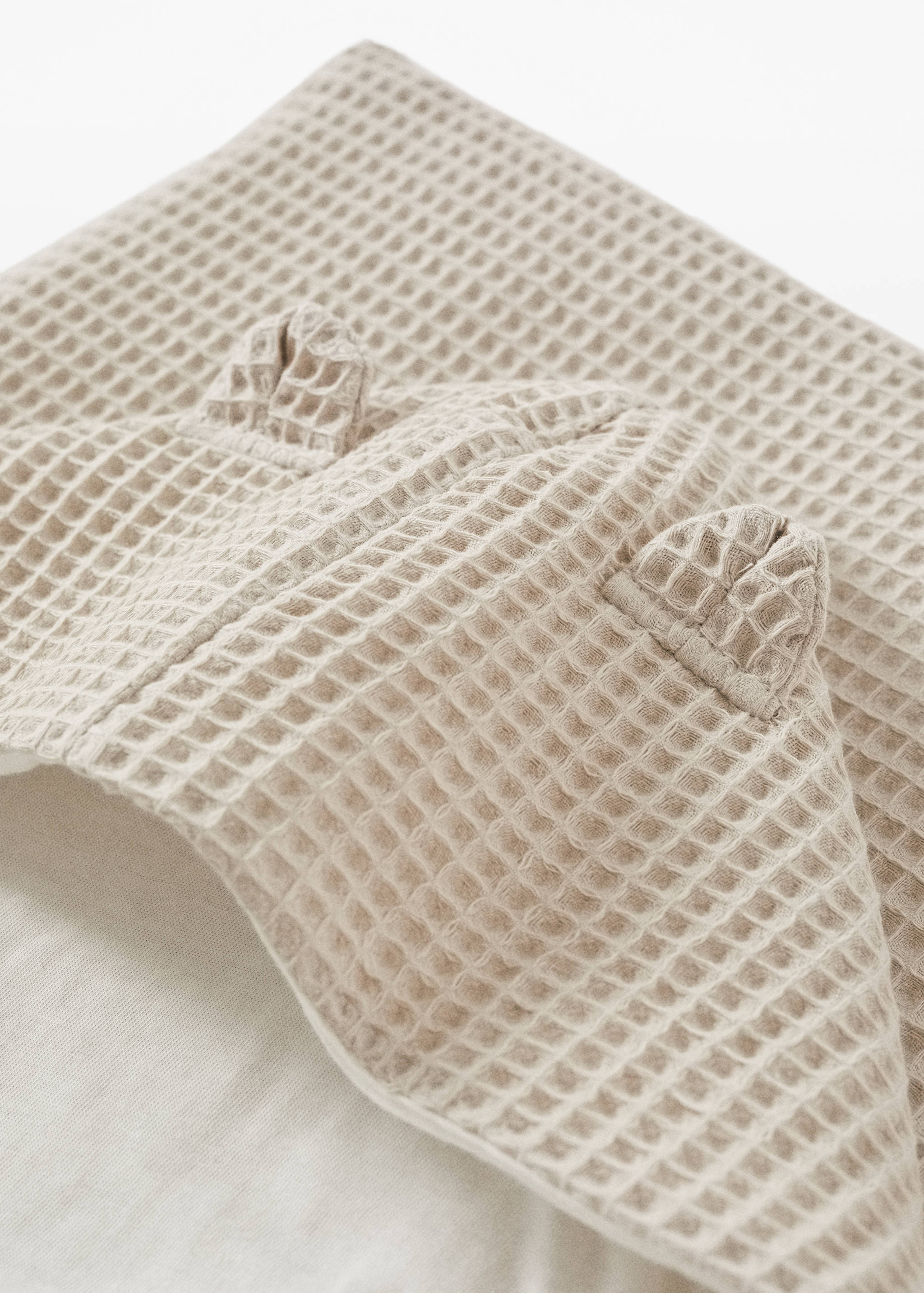 Детский конверт с капюшоном - Деталь изделия 1