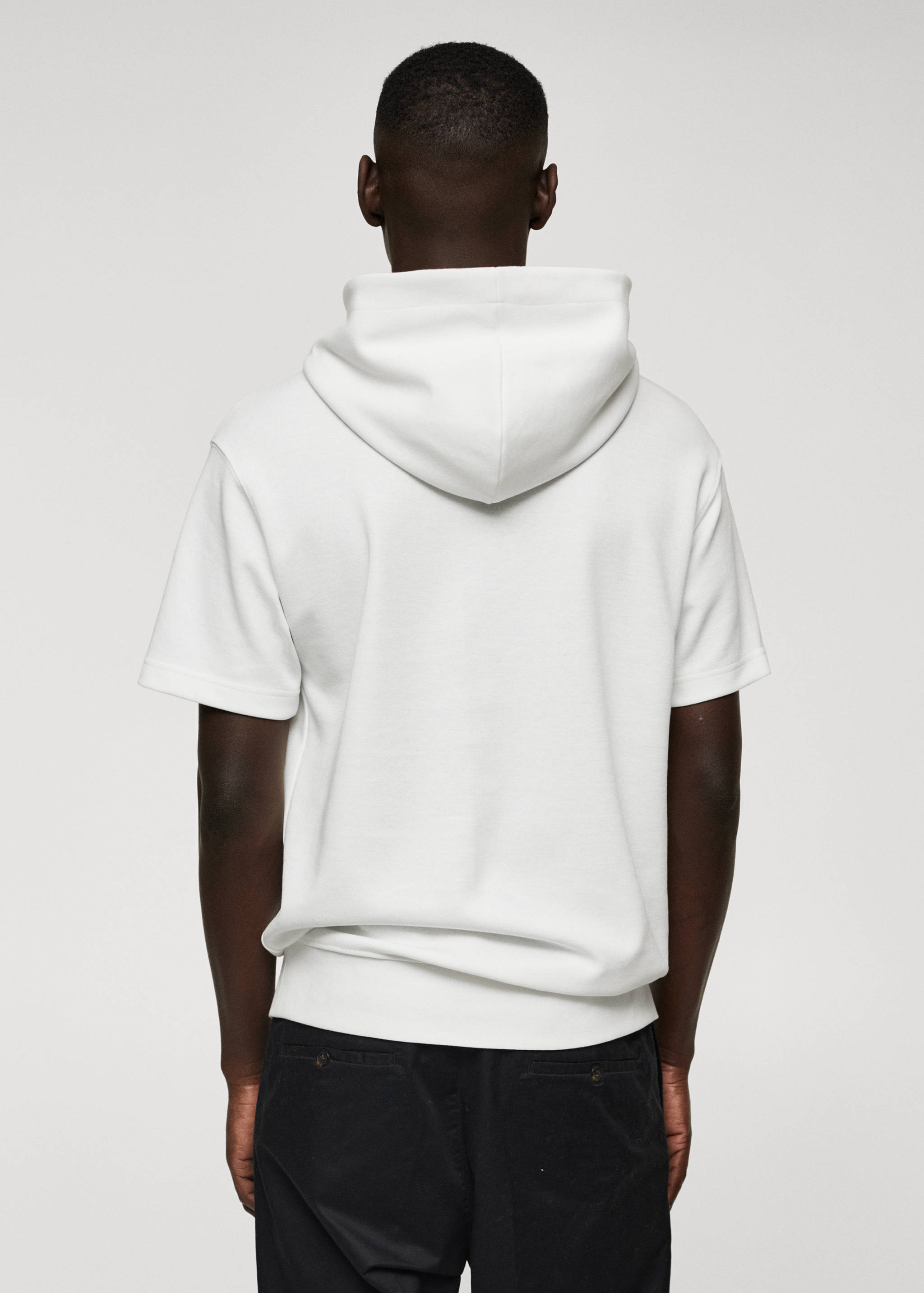 Sweat-shirt manches courtes capuche - Verso de l’article
