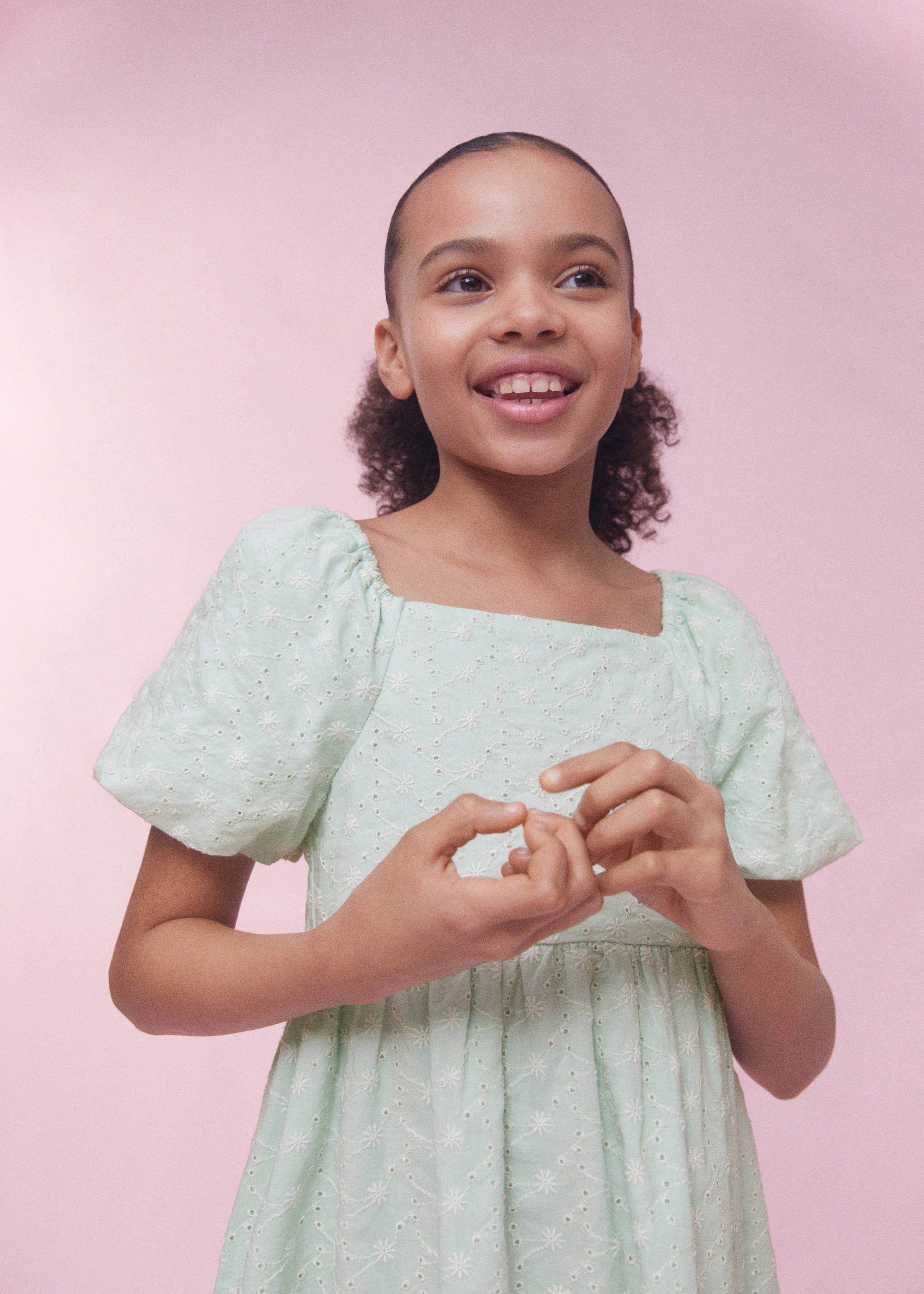 Robe détails brodés - Détail de l'article 6