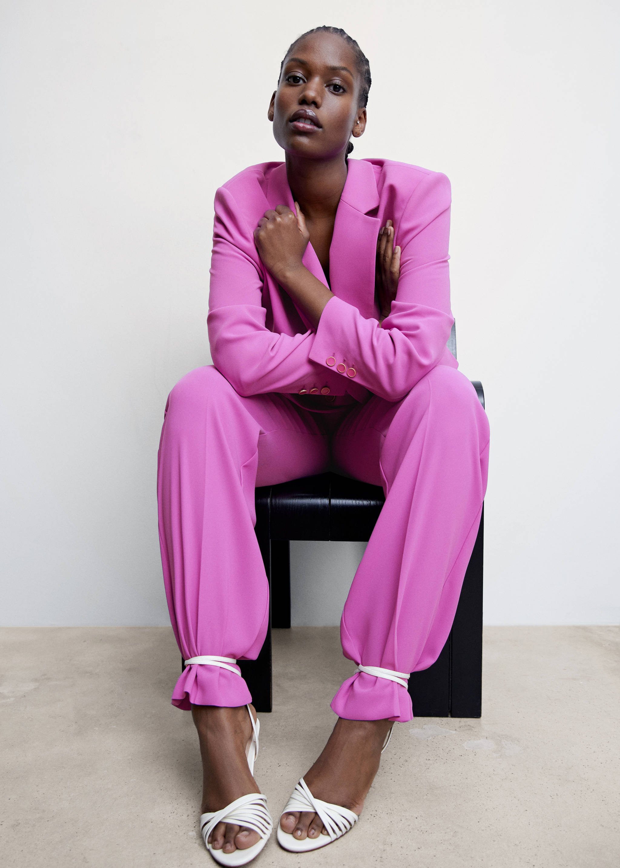 Suit blazer with buttons  - Details of the article 4