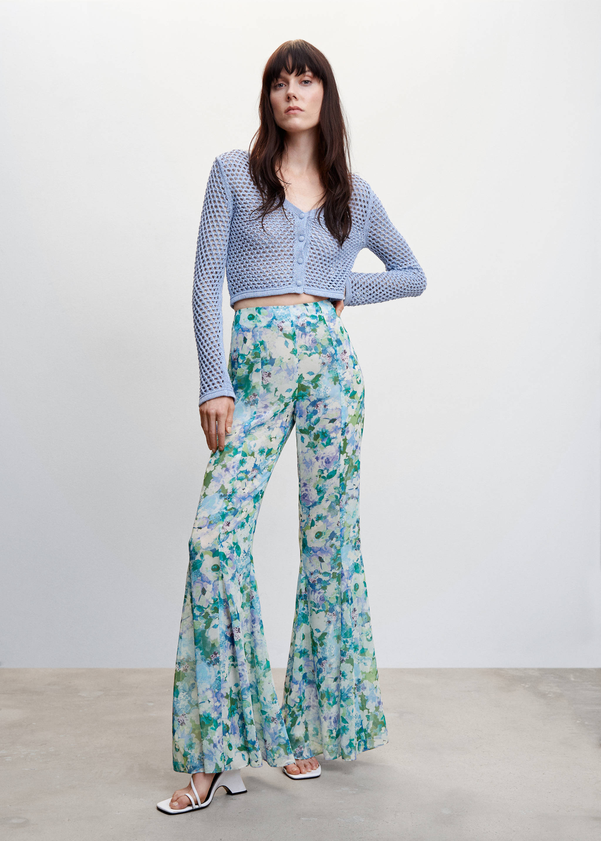 Flared floral-print trousers - General plane