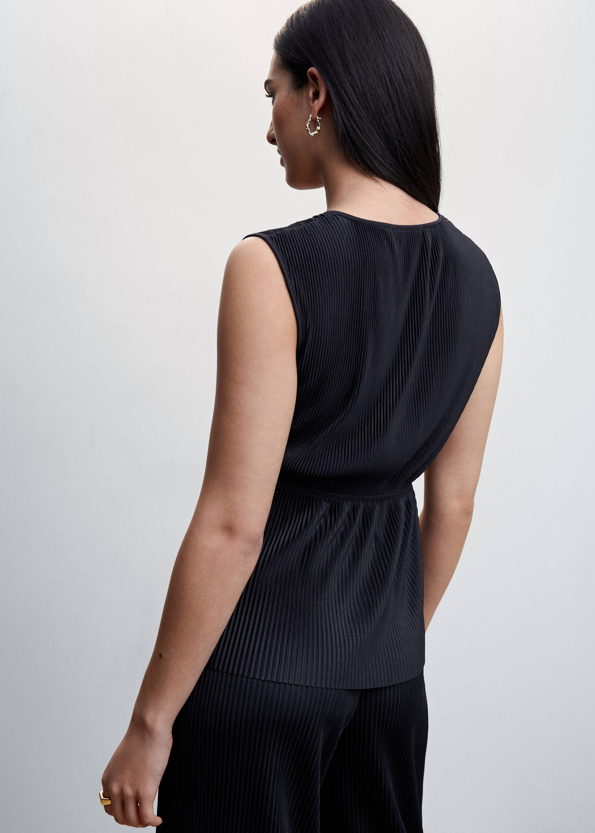 Pleated satin top - Reverse of the article