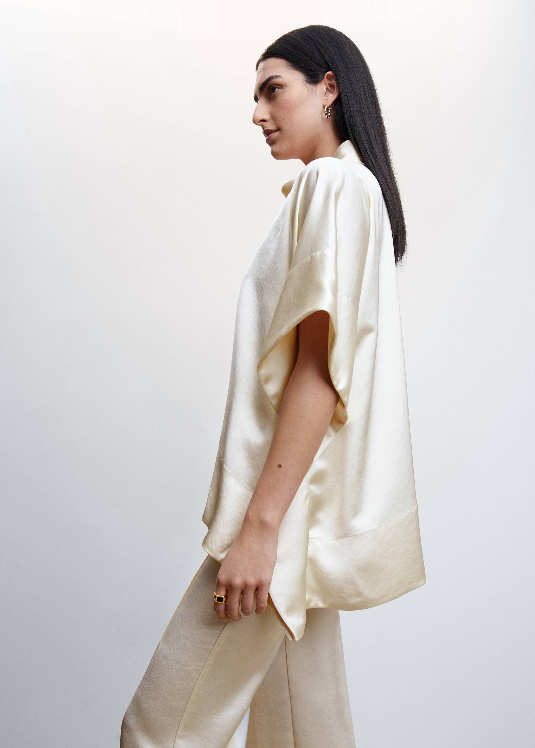 Атласная блузка с воротником-бантом - Деталь изделия 4