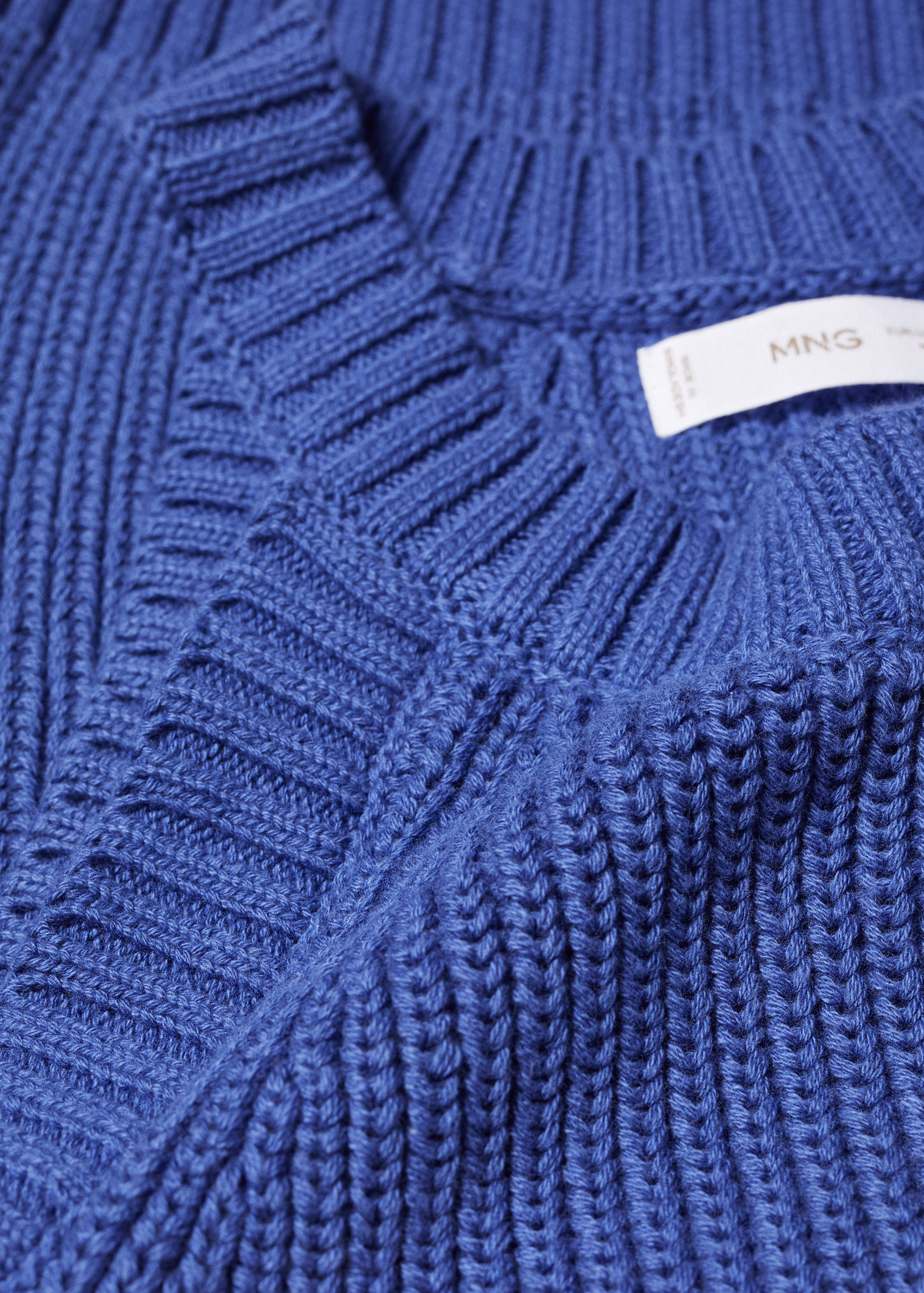 Knitted cropped top - Details of the article 8