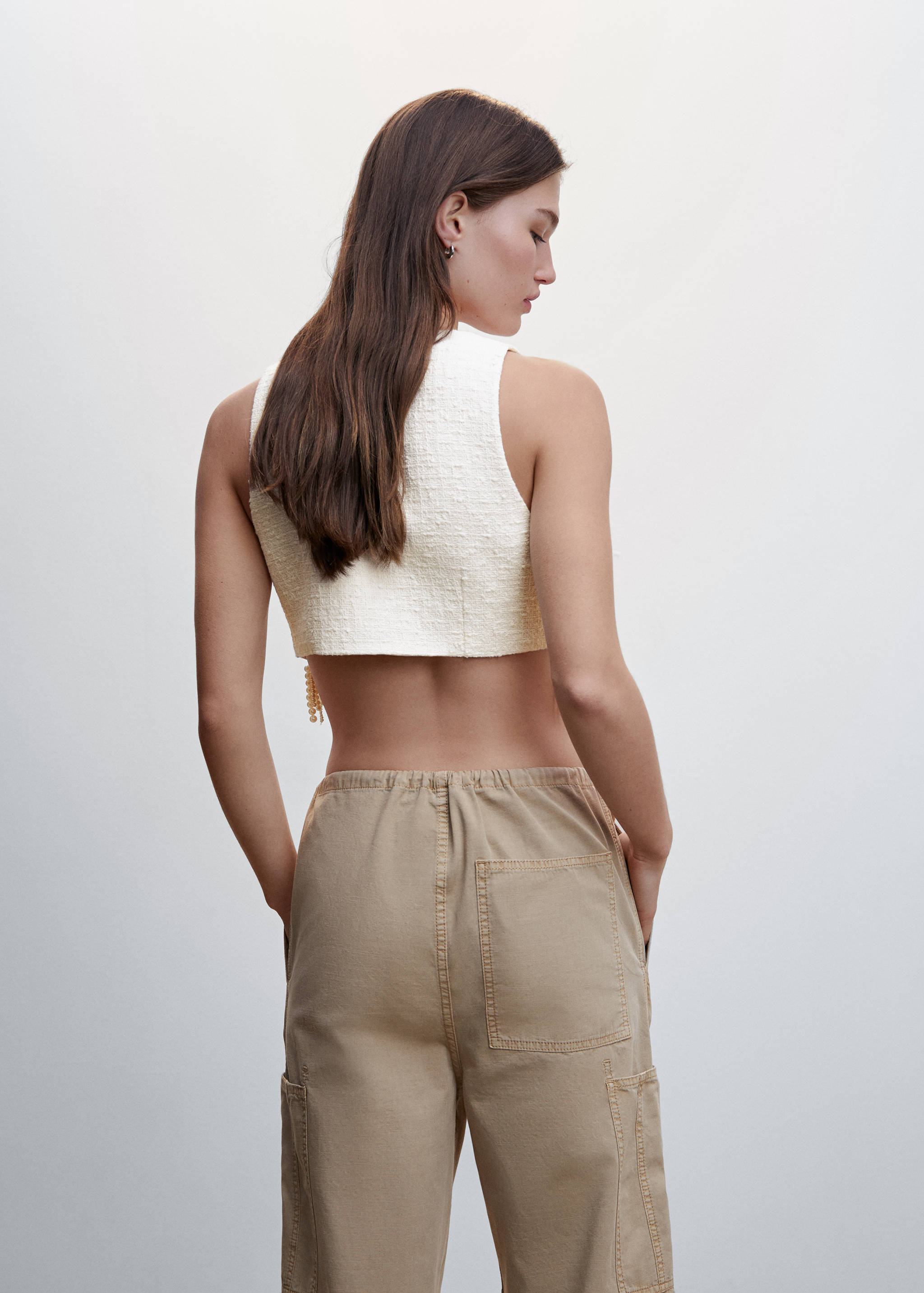 Under pearls top - Reverse of the article