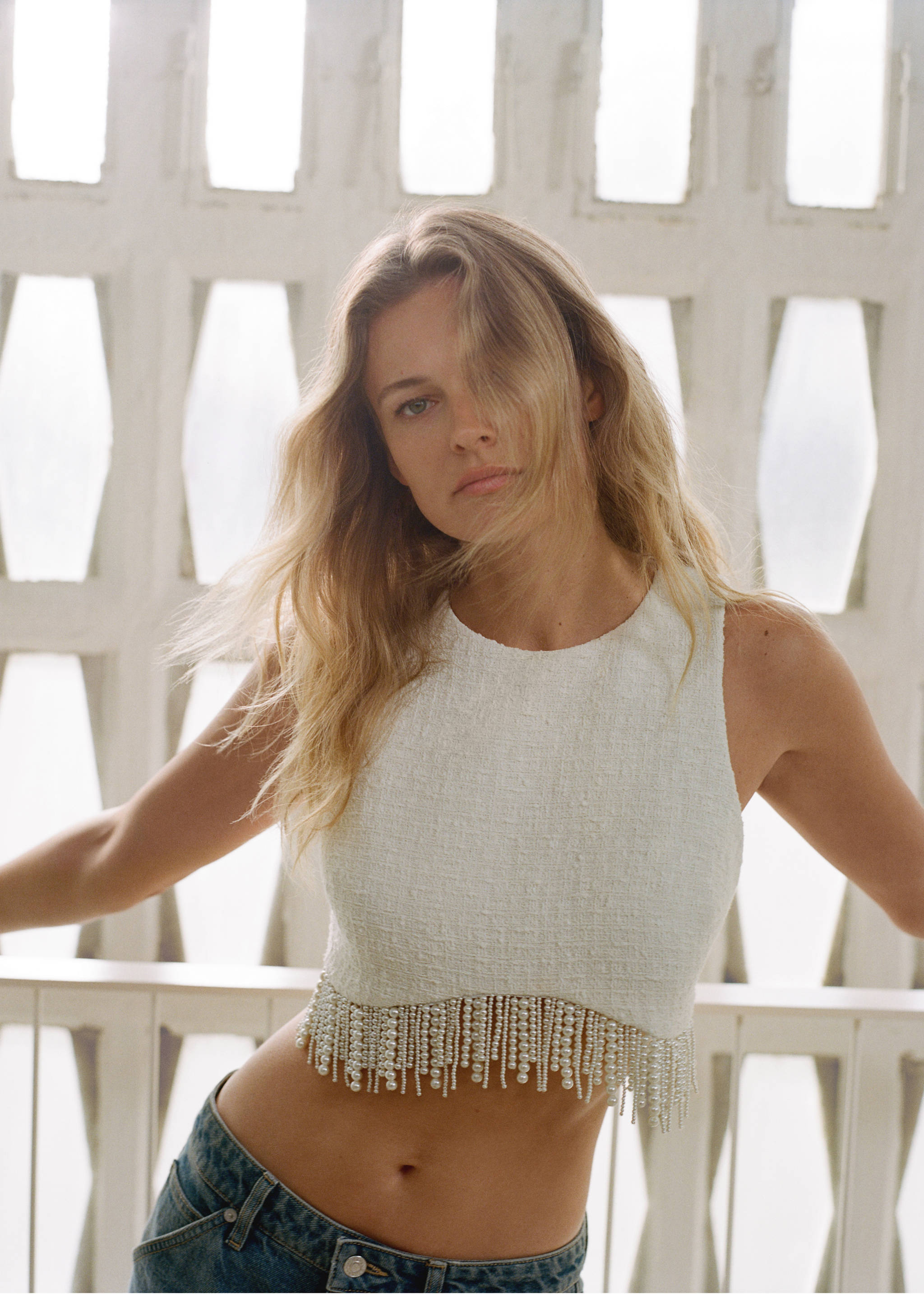 Under pearls top - Details of the article 6