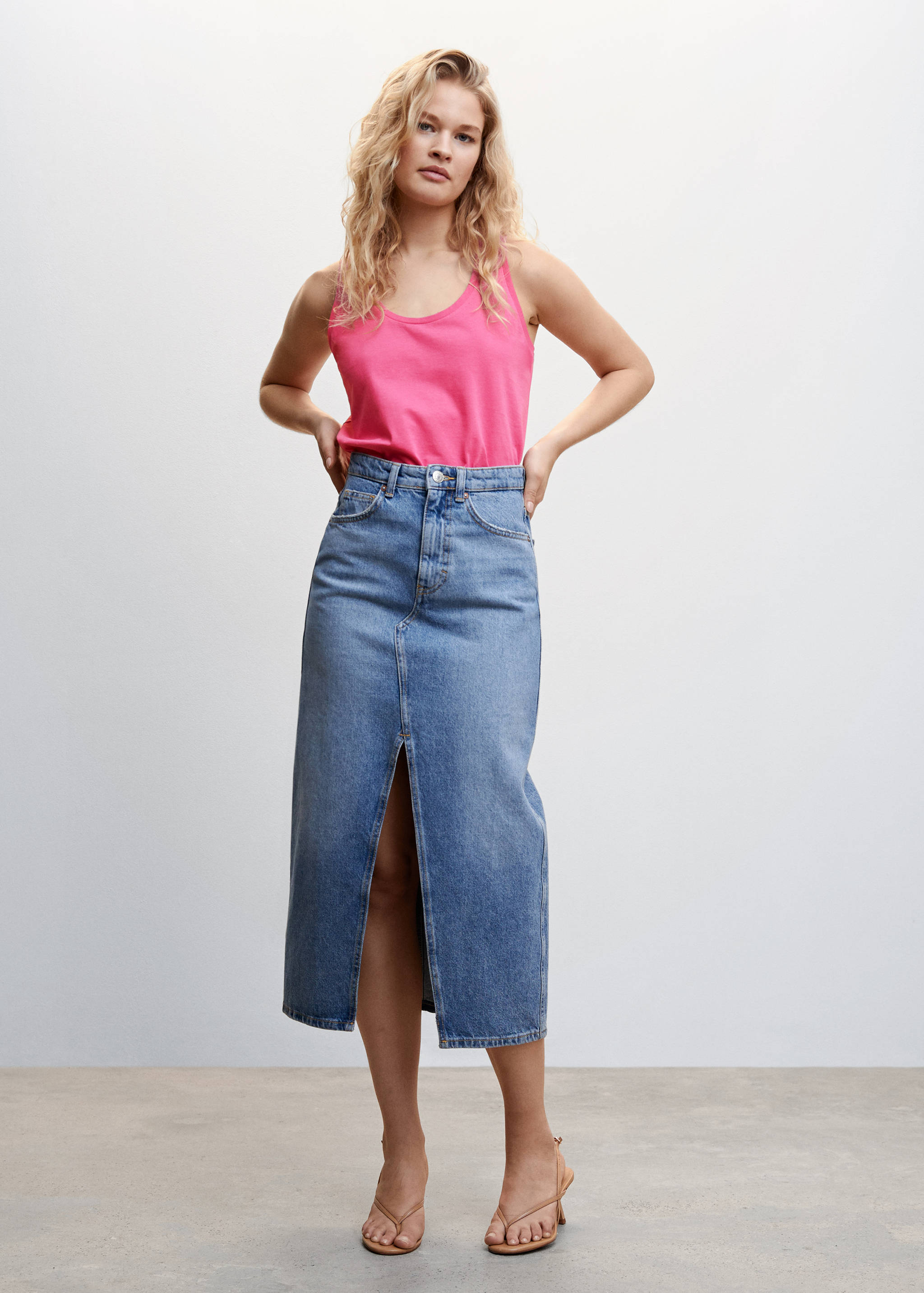 Хлопковый топ на бретельках - Общий план