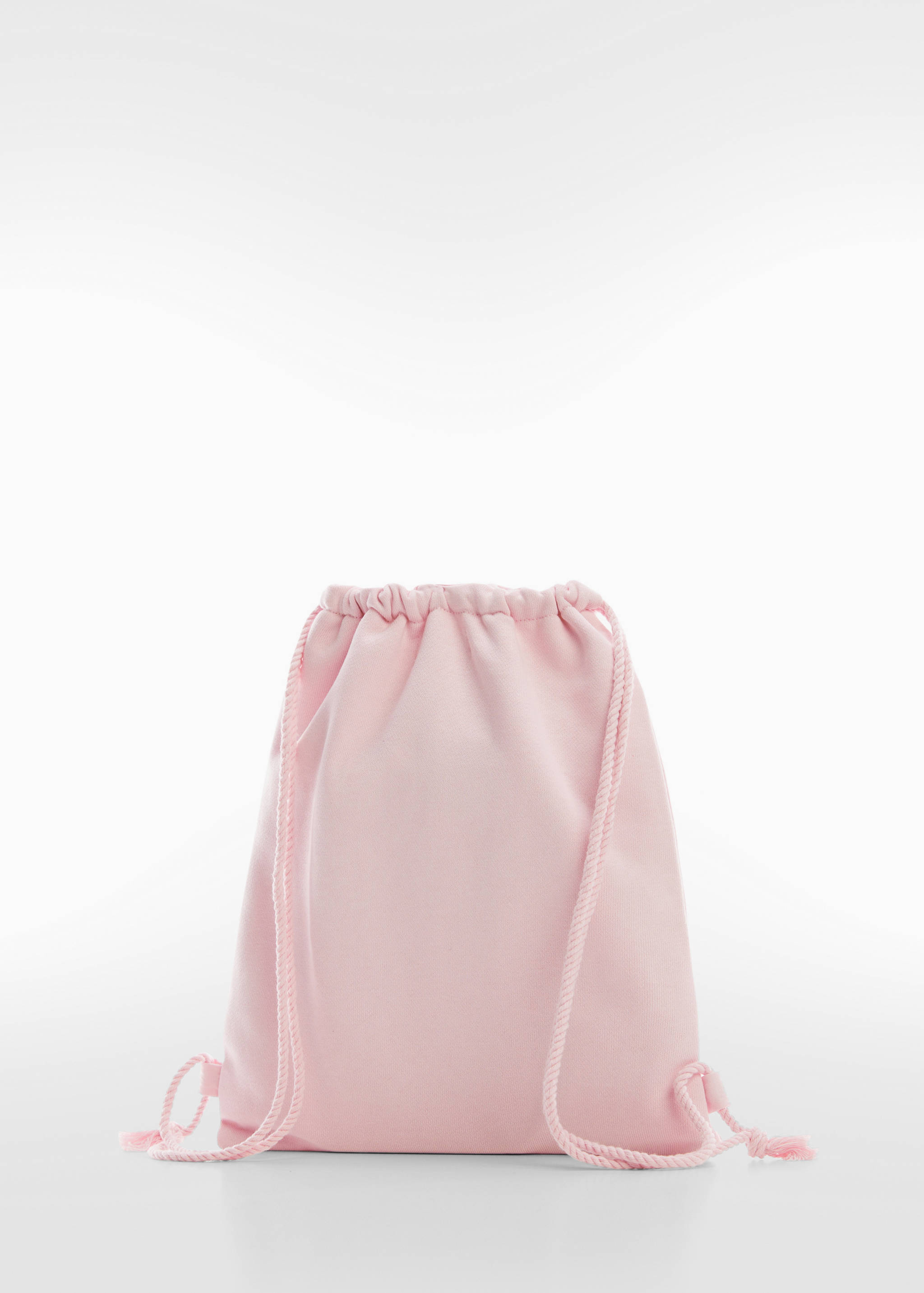 Рюкзак с принтом - Средний план