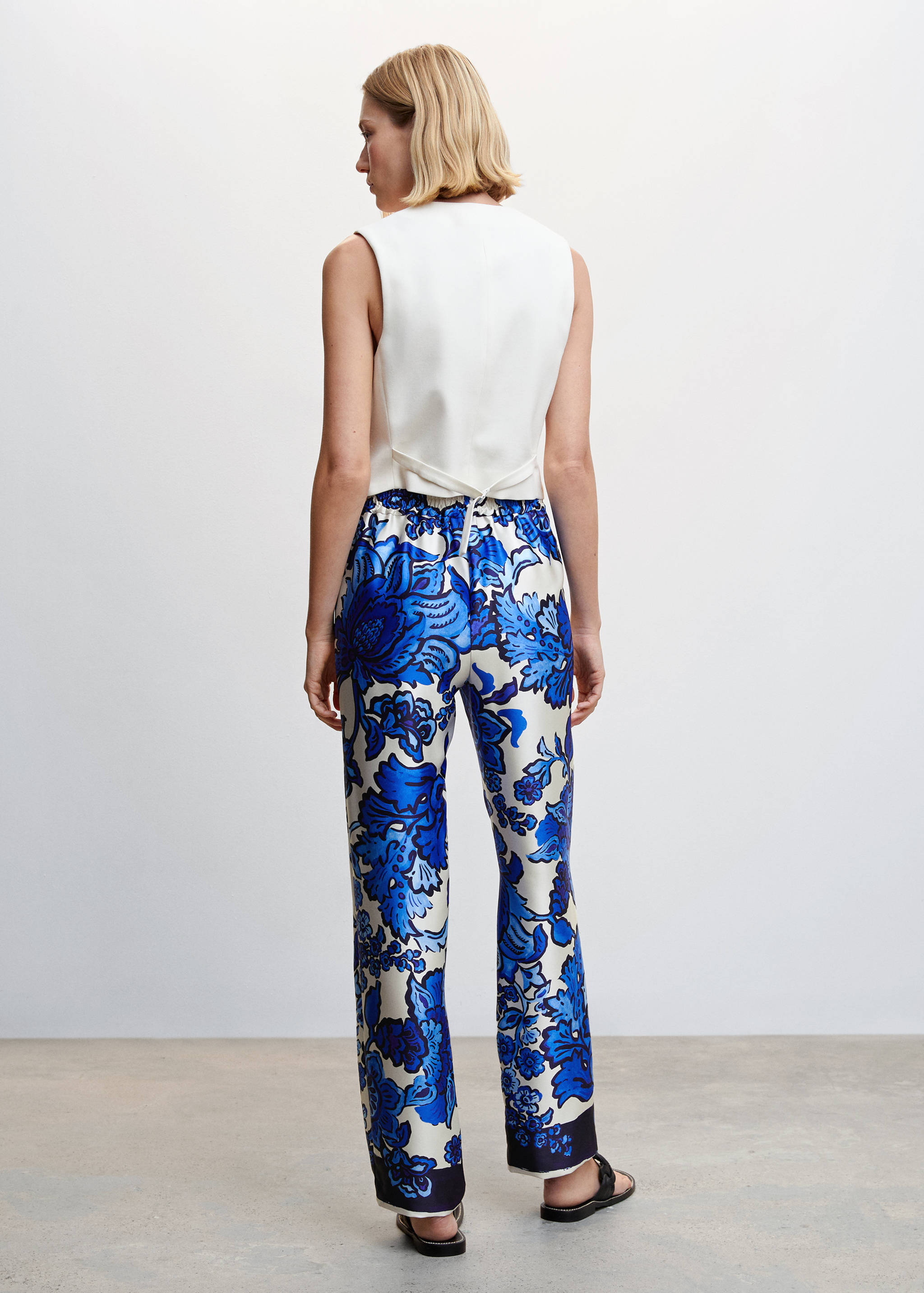 Floral satin trousers - Reverse of the article