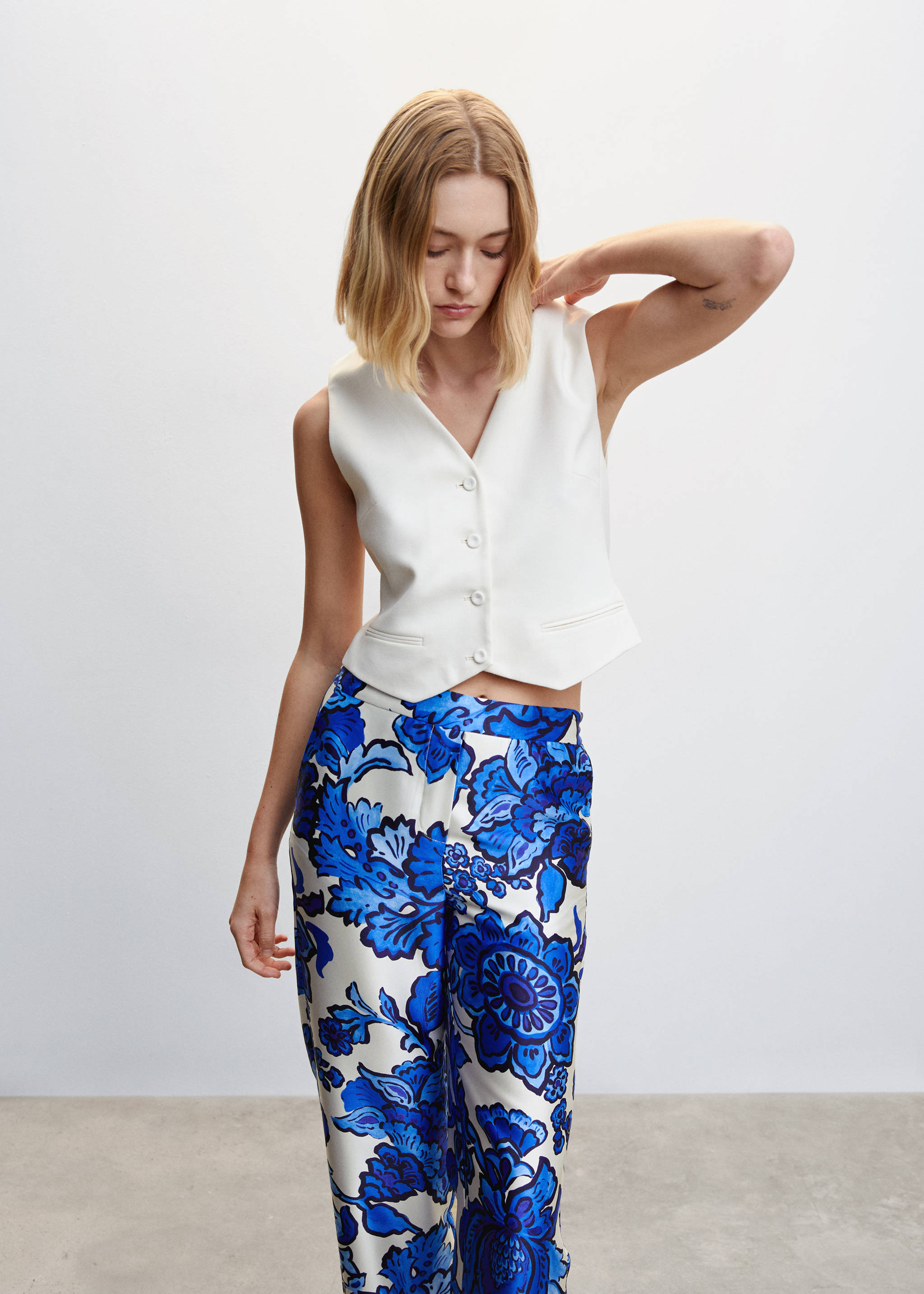 Floral satin trousers - Details of the article 1