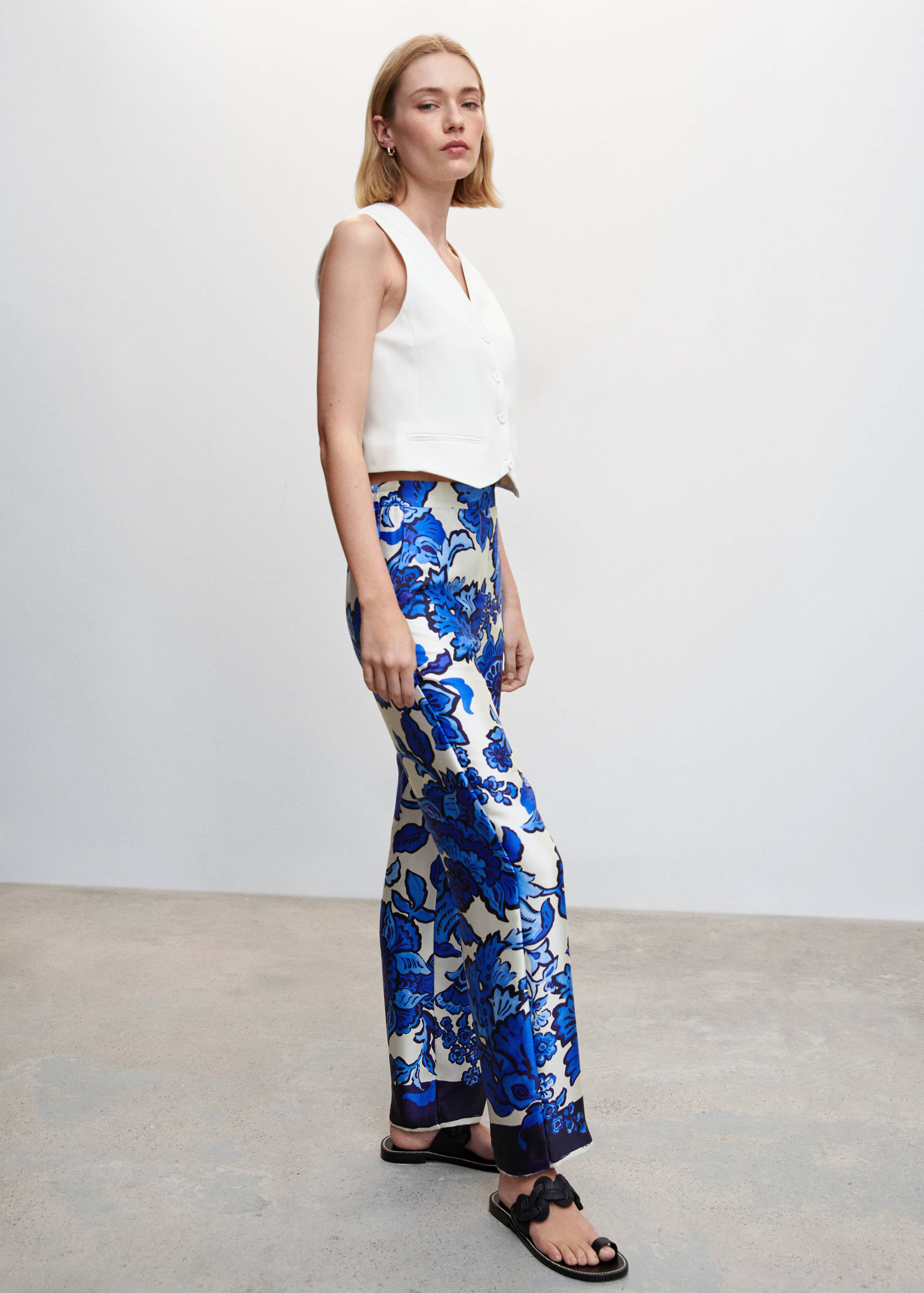 Floral satin trousers - Details of the article 2
