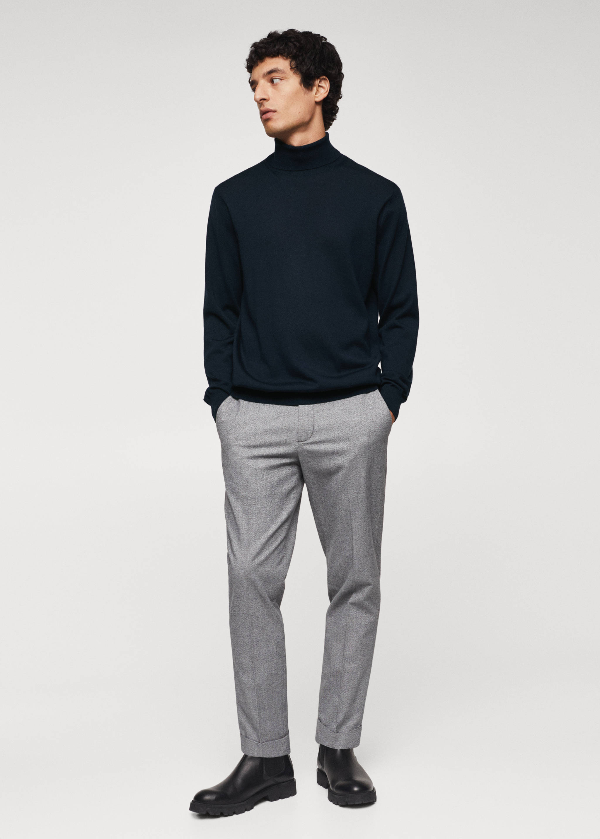 Turtleneck wool sweater - General plane