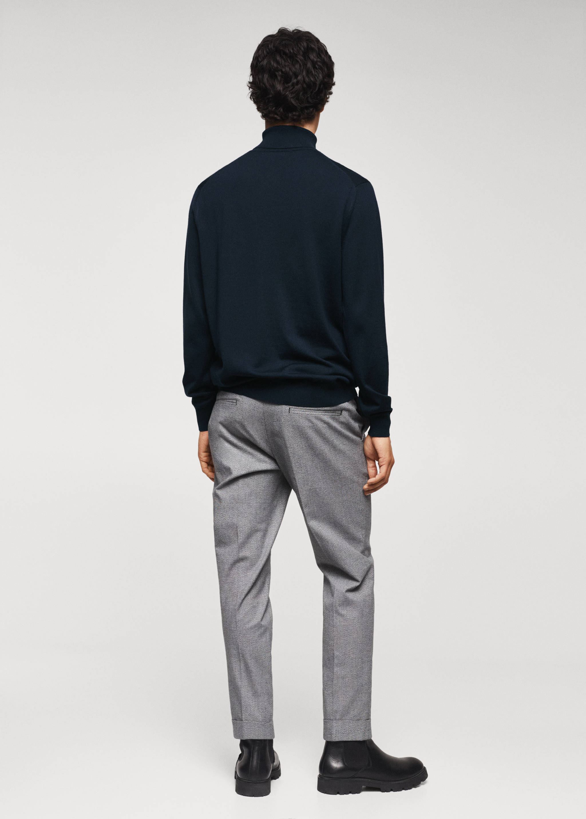 Turtleneck wool sweater - Reverse of the article