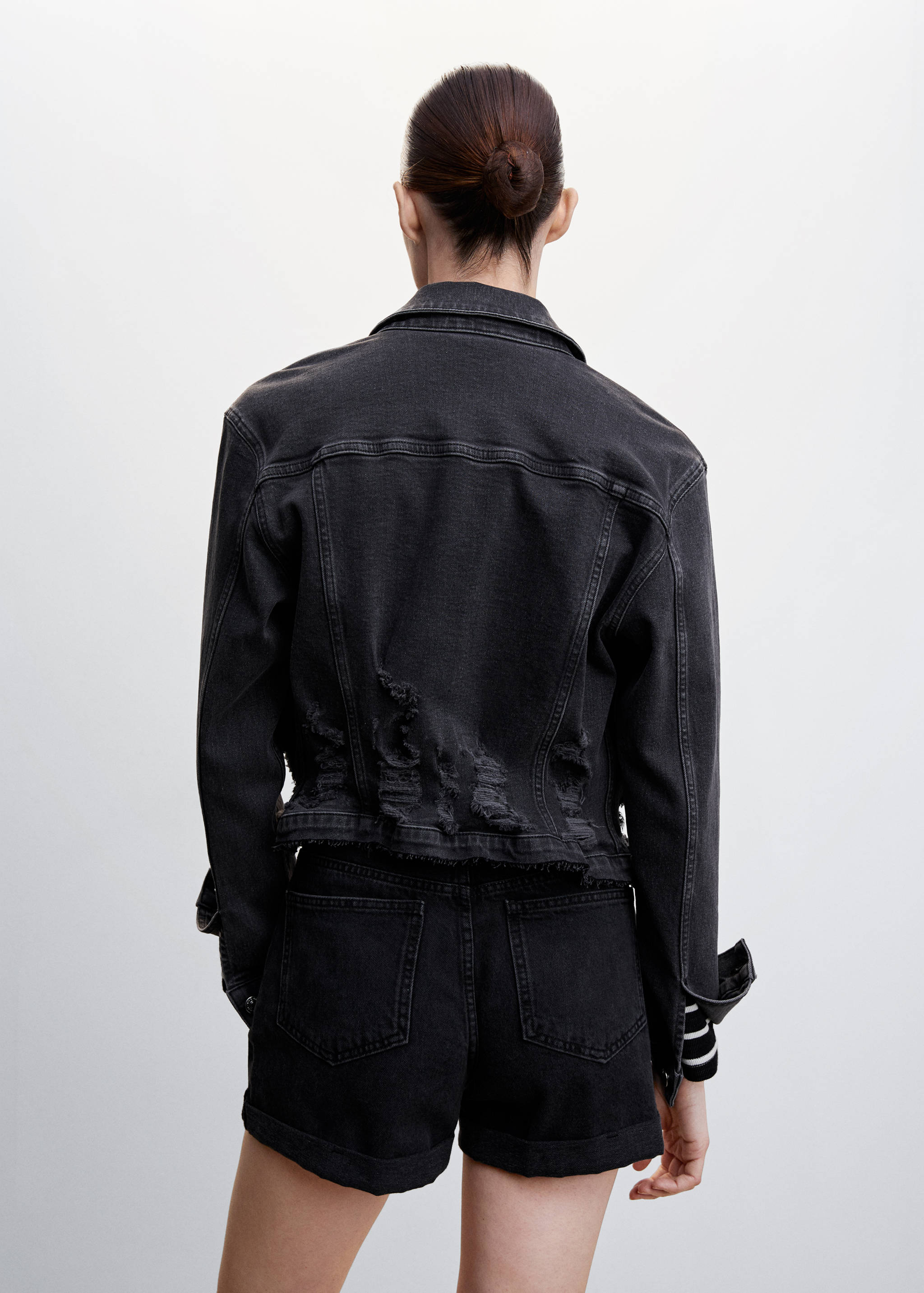 Short vaquero mom-fit - Reverso del artículo