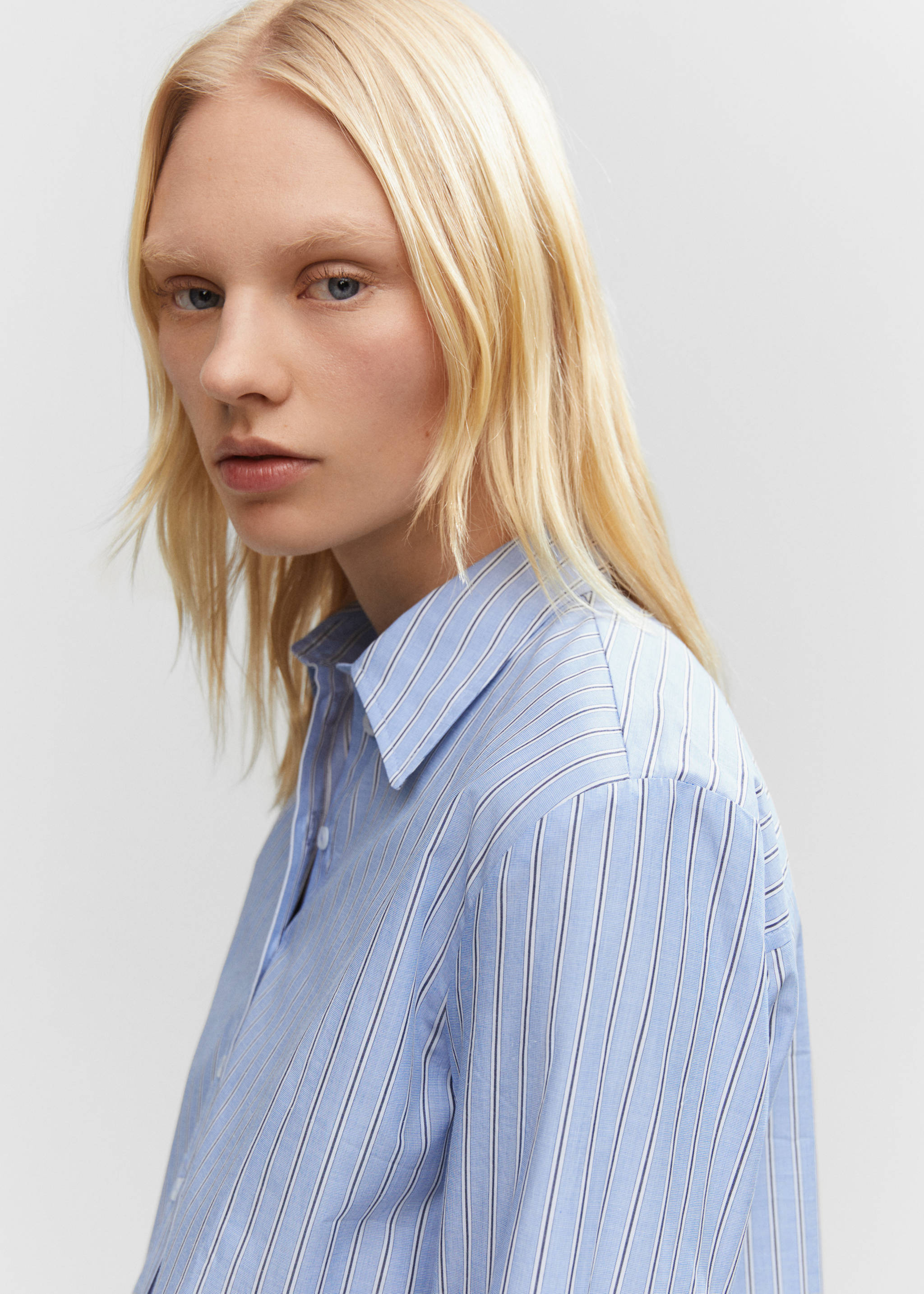 Striped cropped shirt - Details of the article 1