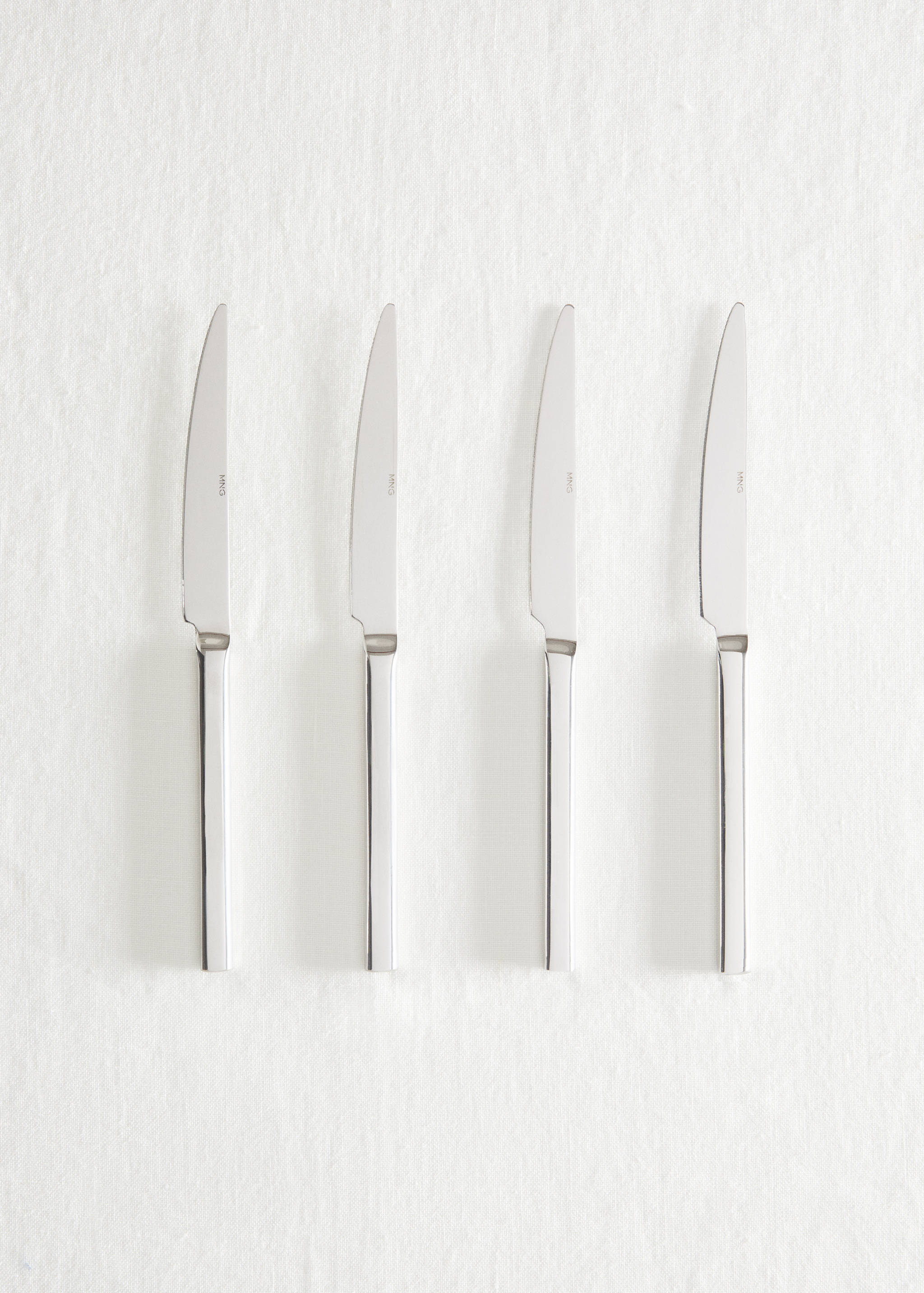 Σετ 4 μαχαίρια 100% ατσάλι - Λεπτομέρεια του προϊόντος 7