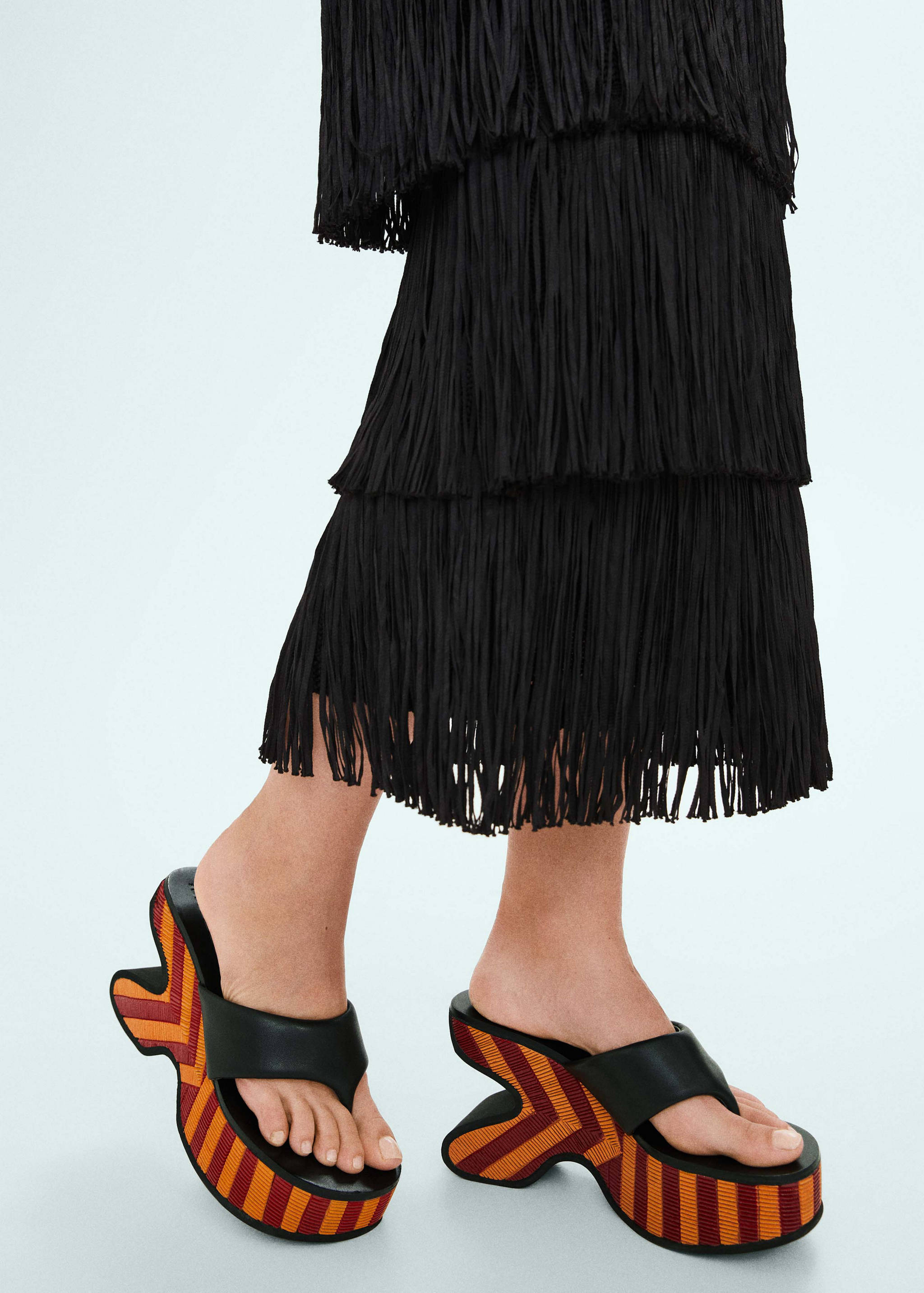 Irregular leather platform sandals - Details of the article 9
