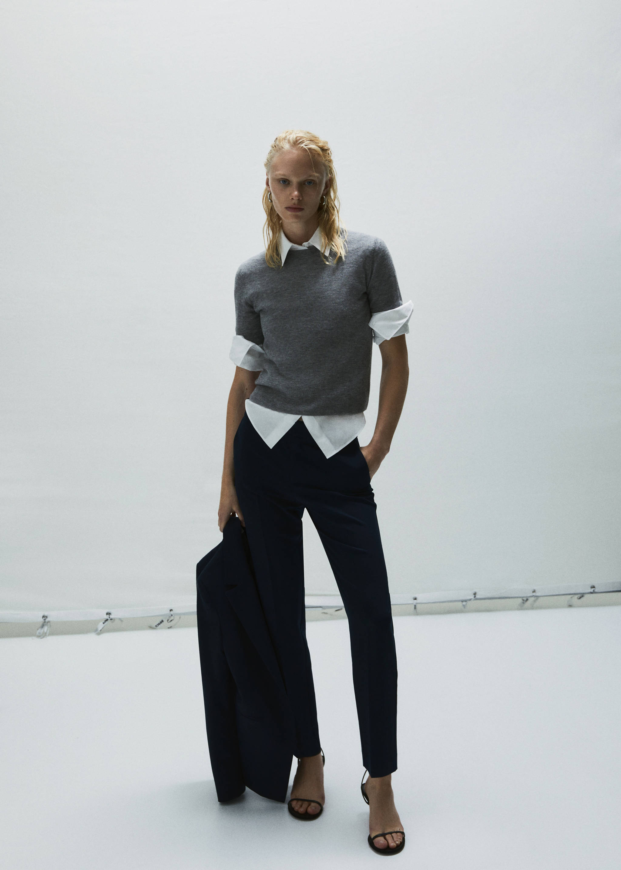 Straight suit trousers - Details of the article 7