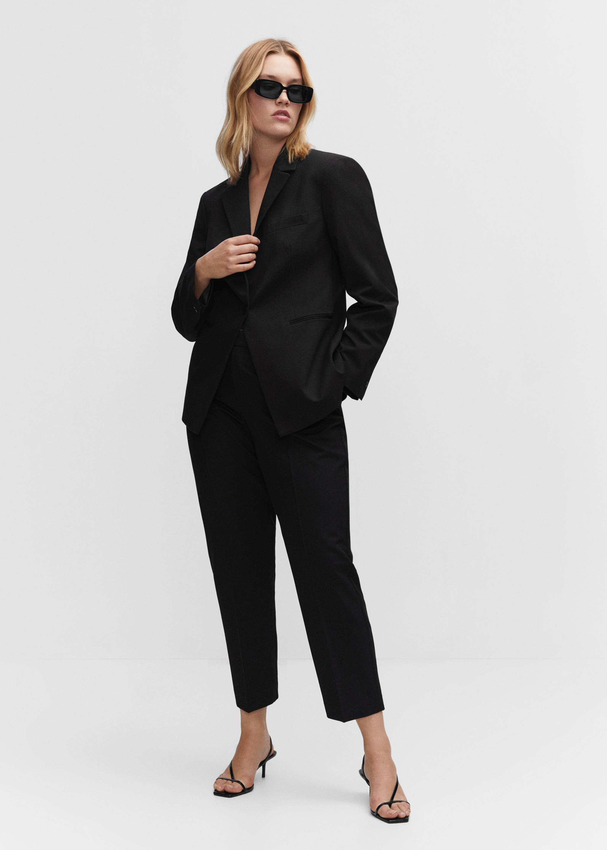 Straight suit trousers - Details of the article 3