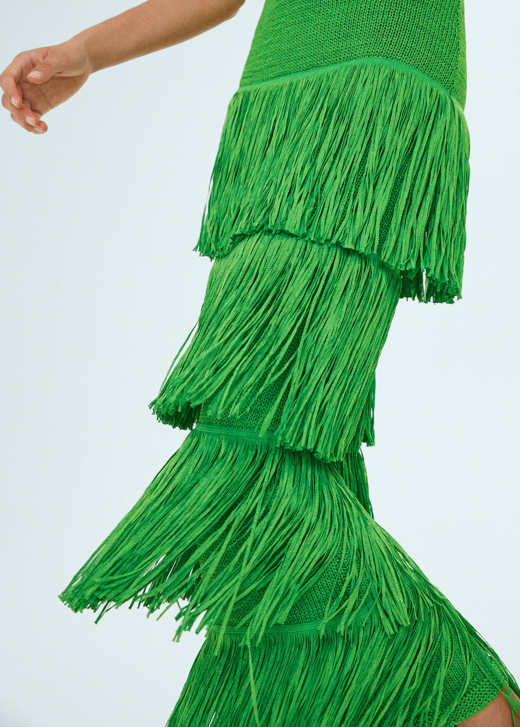 Knitted dress with fringe design - Details of the article 6