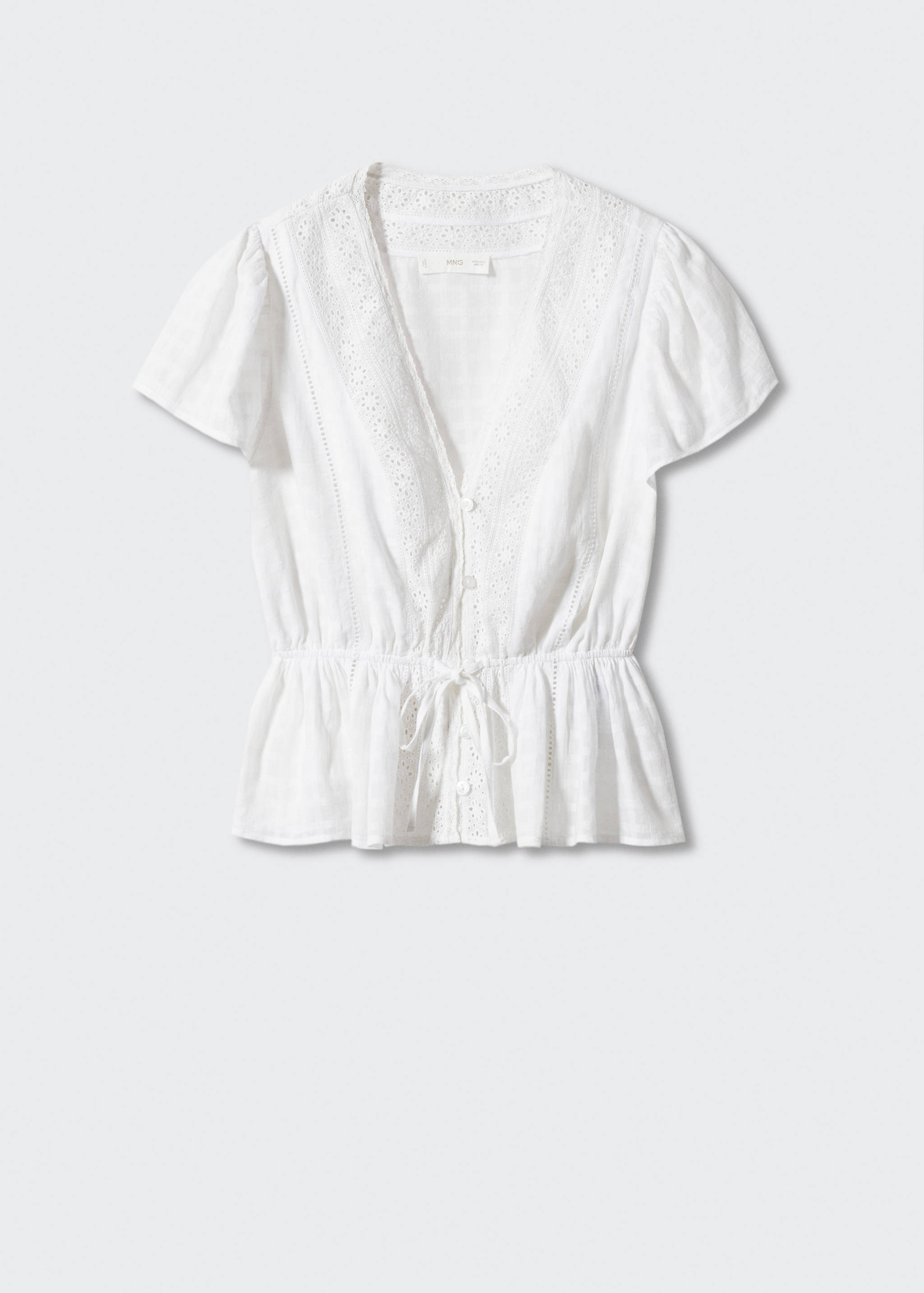 Ажурная блузка с вышивкой - Изделие без модели