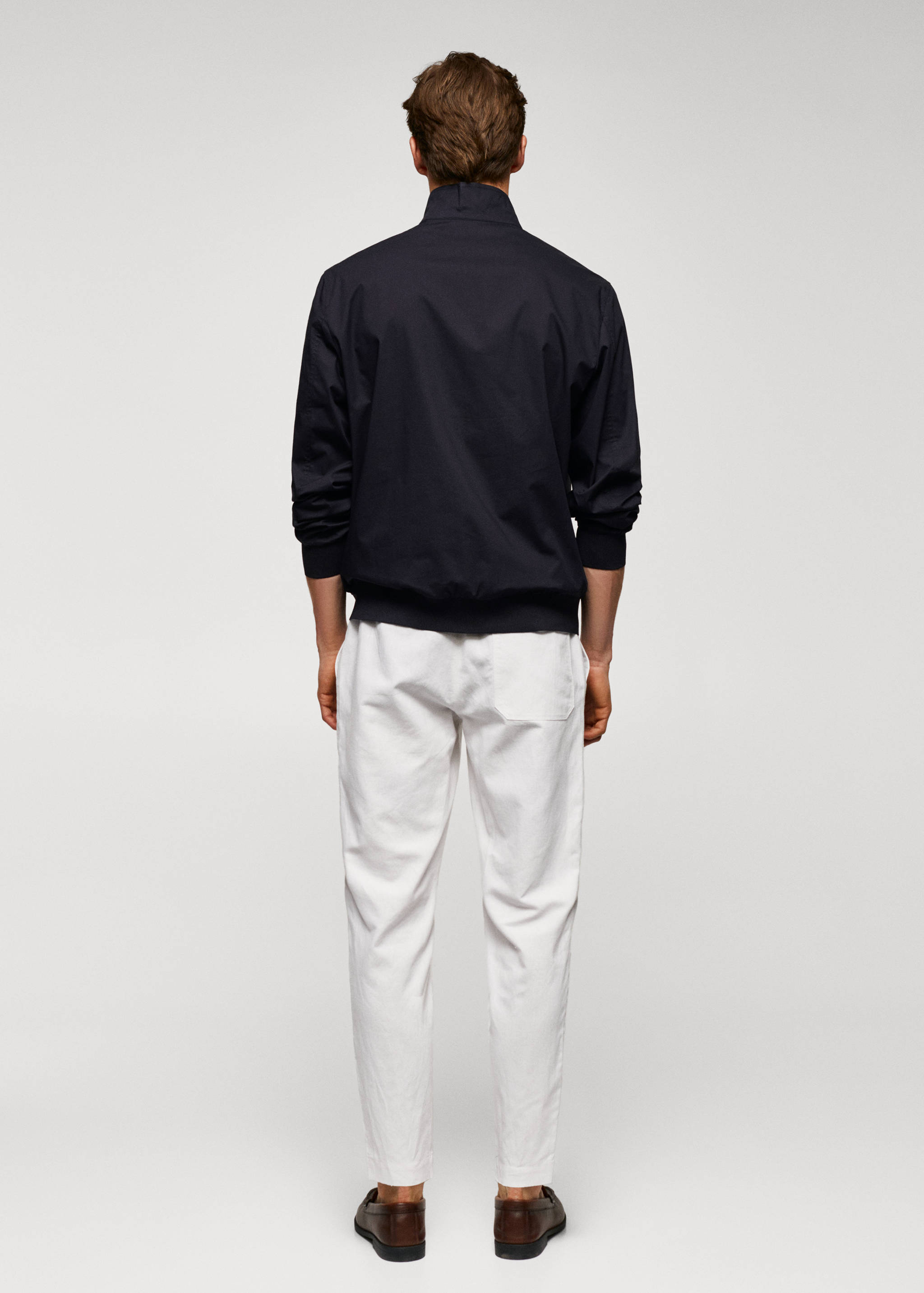 Куртка-бомбер из легкой ткани - Обратная сторона изделия