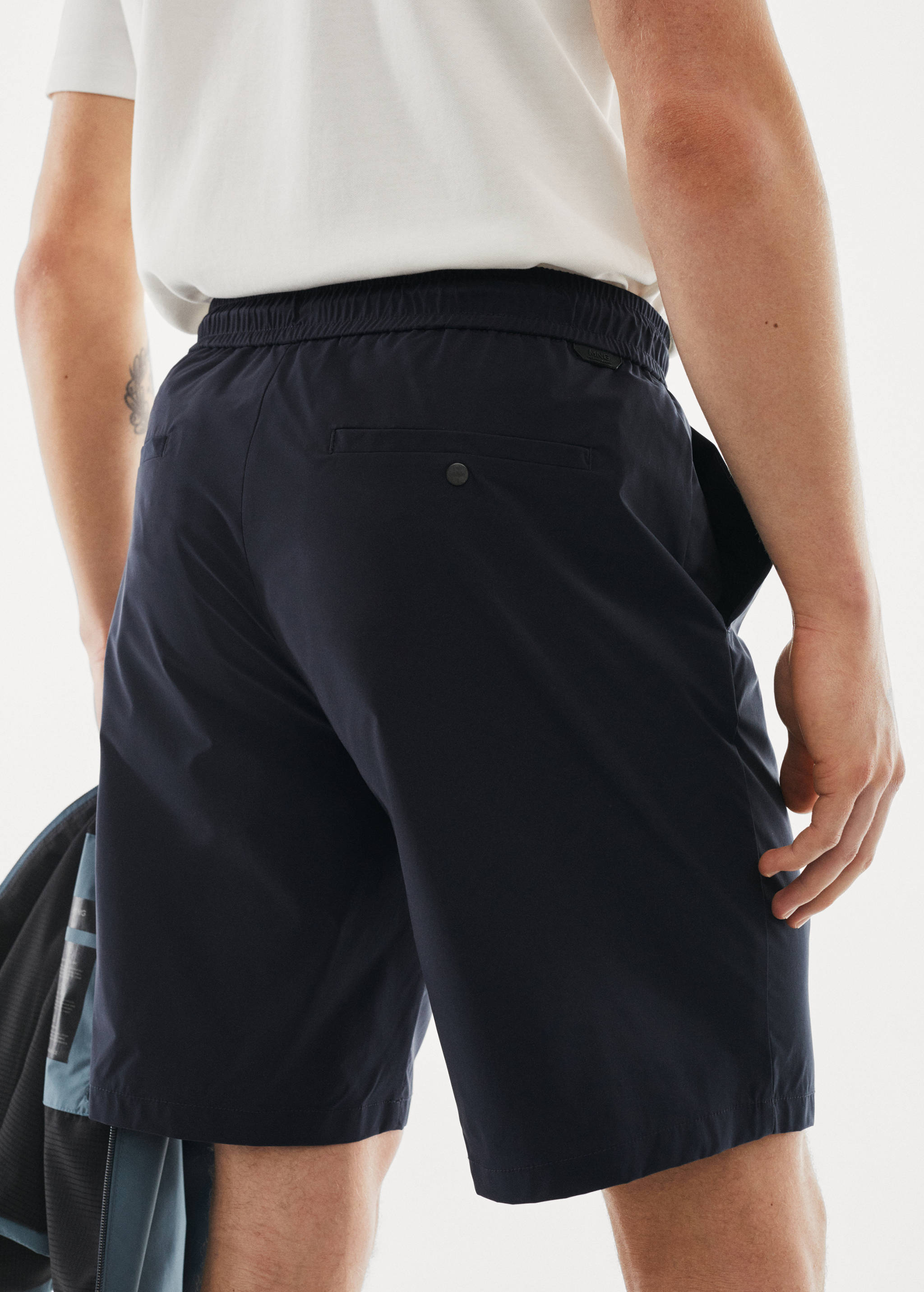 Technical fabric bermuda shorts with drawstring - Details of the article 6