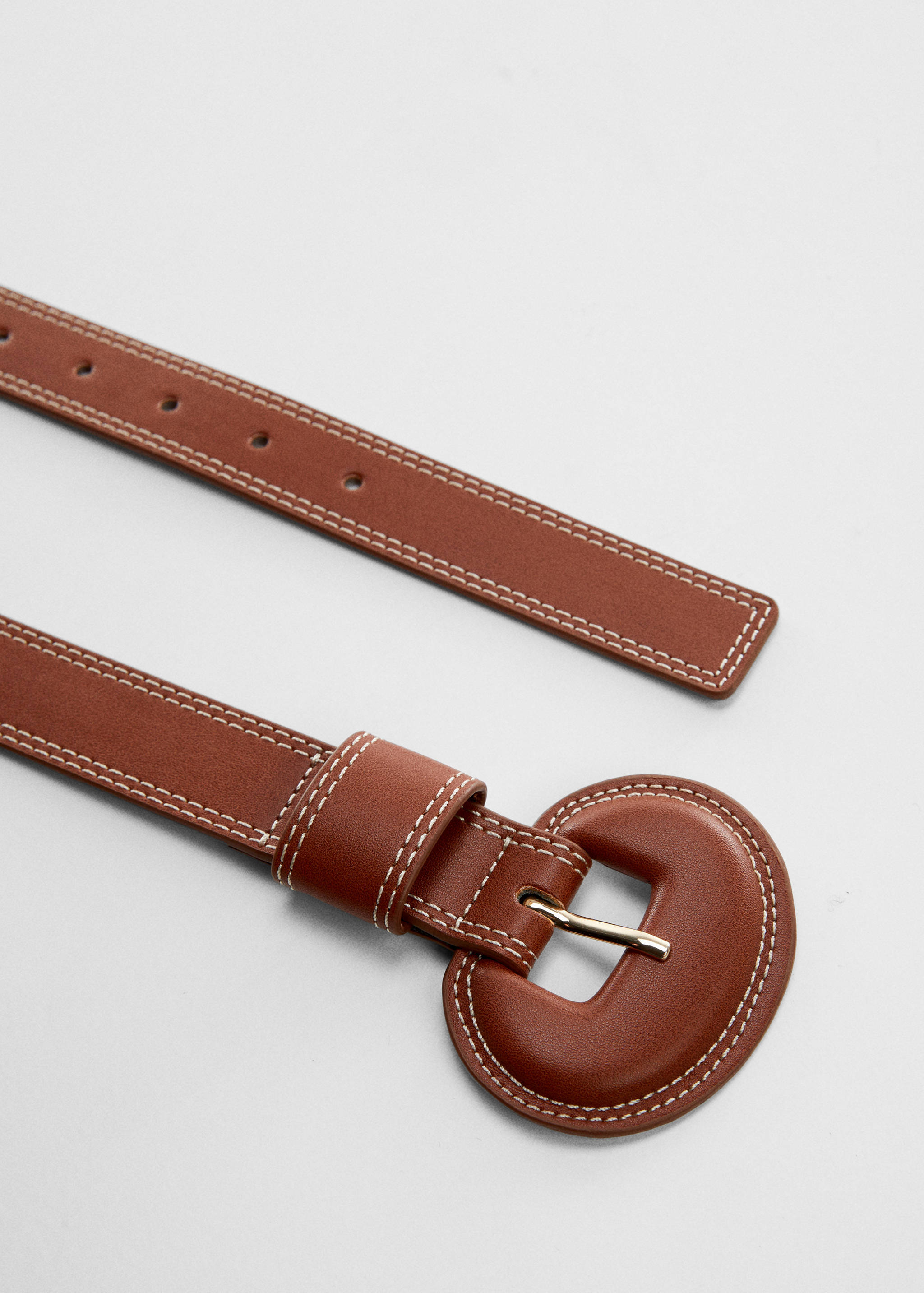 Rounded buckle belt - Details of the article 1