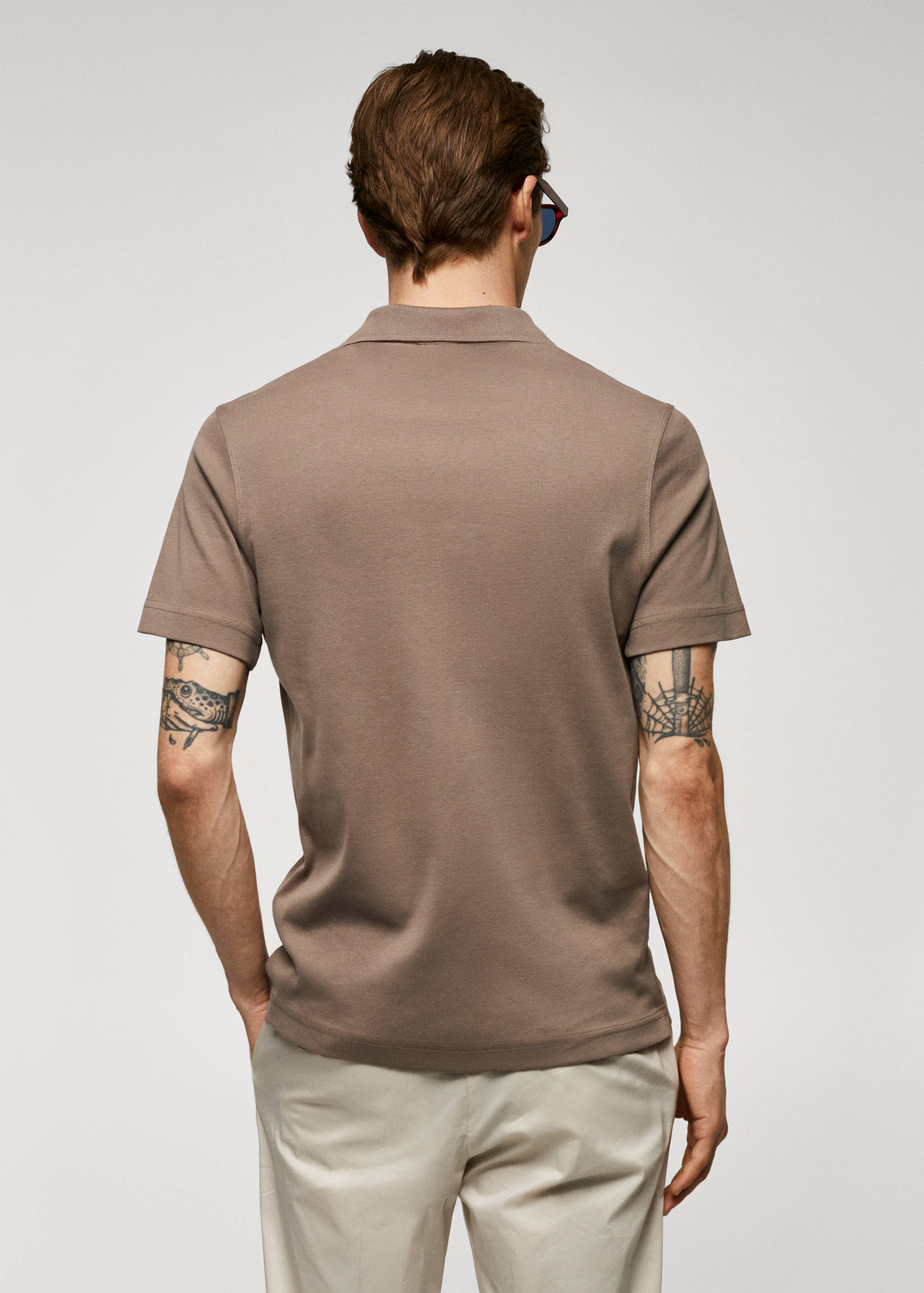 100% cotton polo shirt with pocket - Reverse of the article