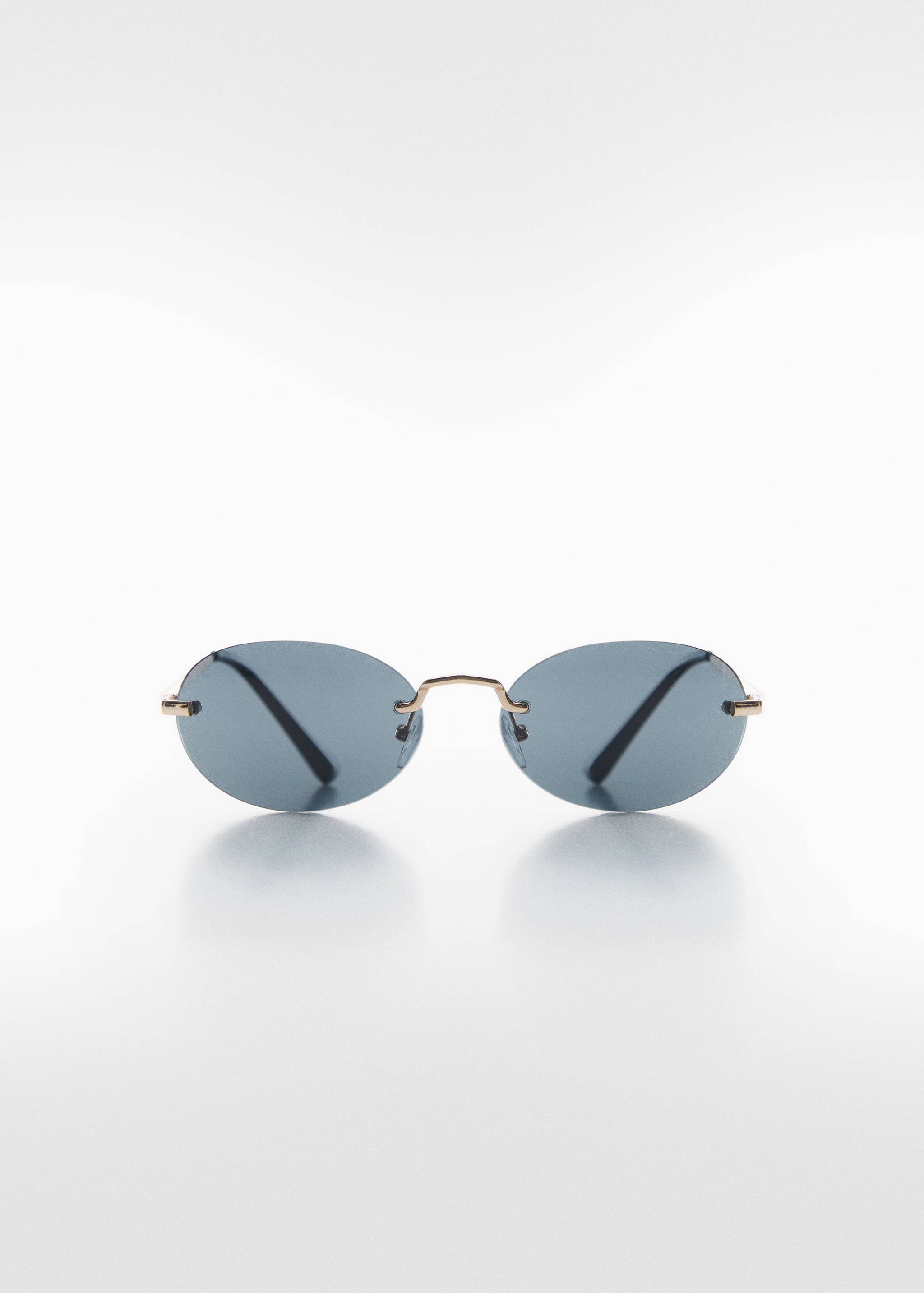Солнцезащитные очки в овальной оправе - Изделие без модели