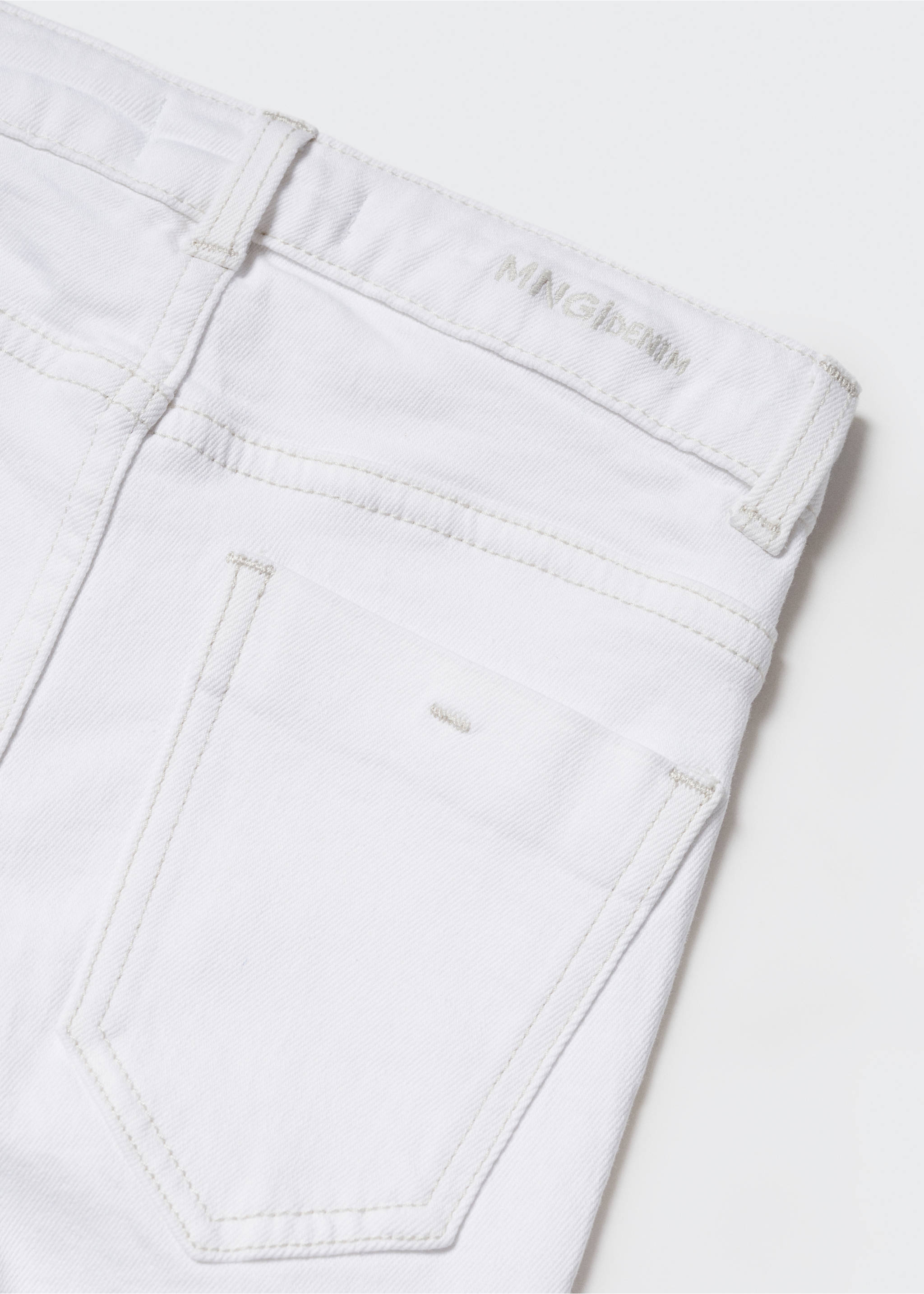 Flared finished jeans - Details of the article 8, White. Ref: 57001040-00.