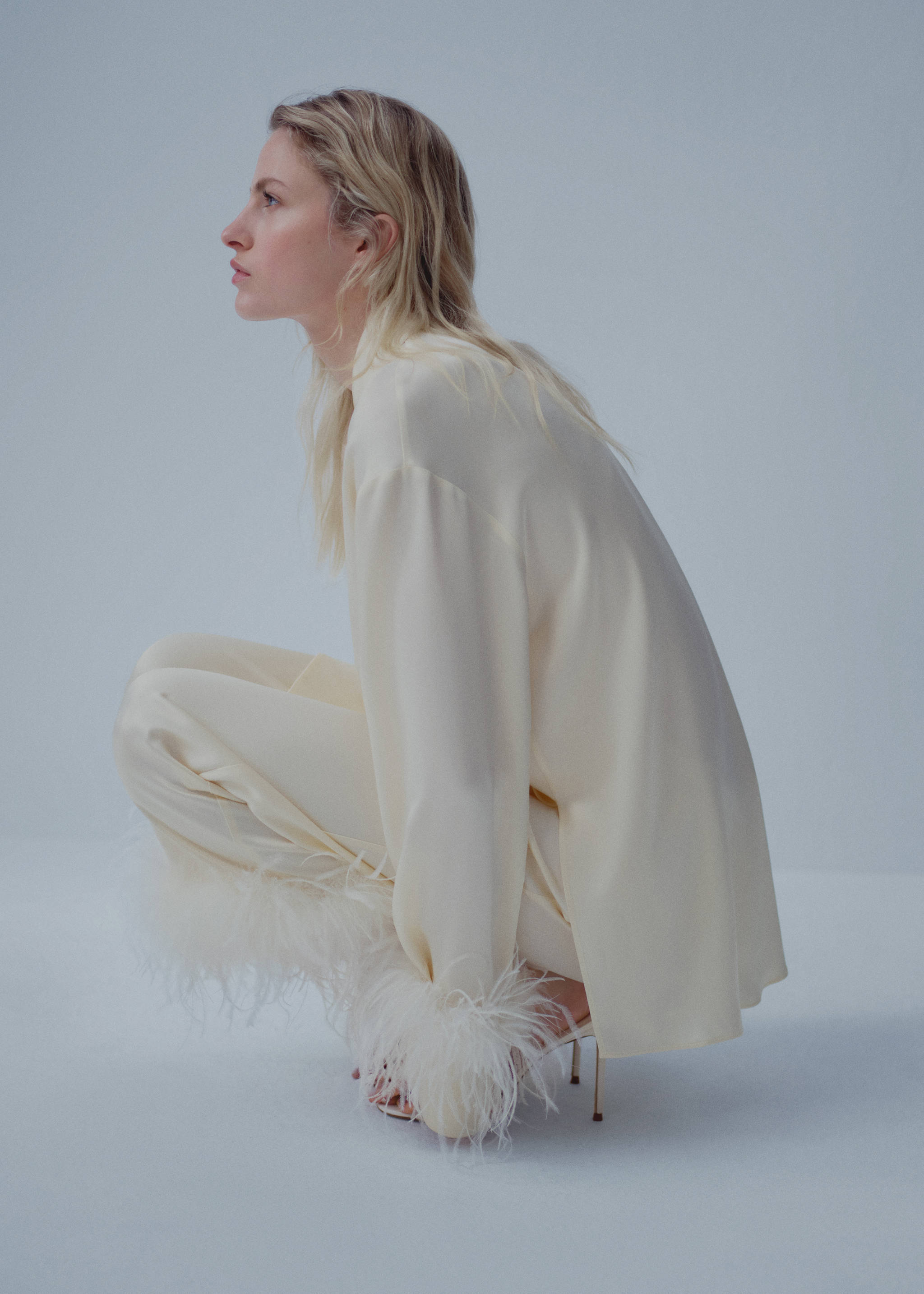 Chemise satinée détail plumes - Détail de l'article 1