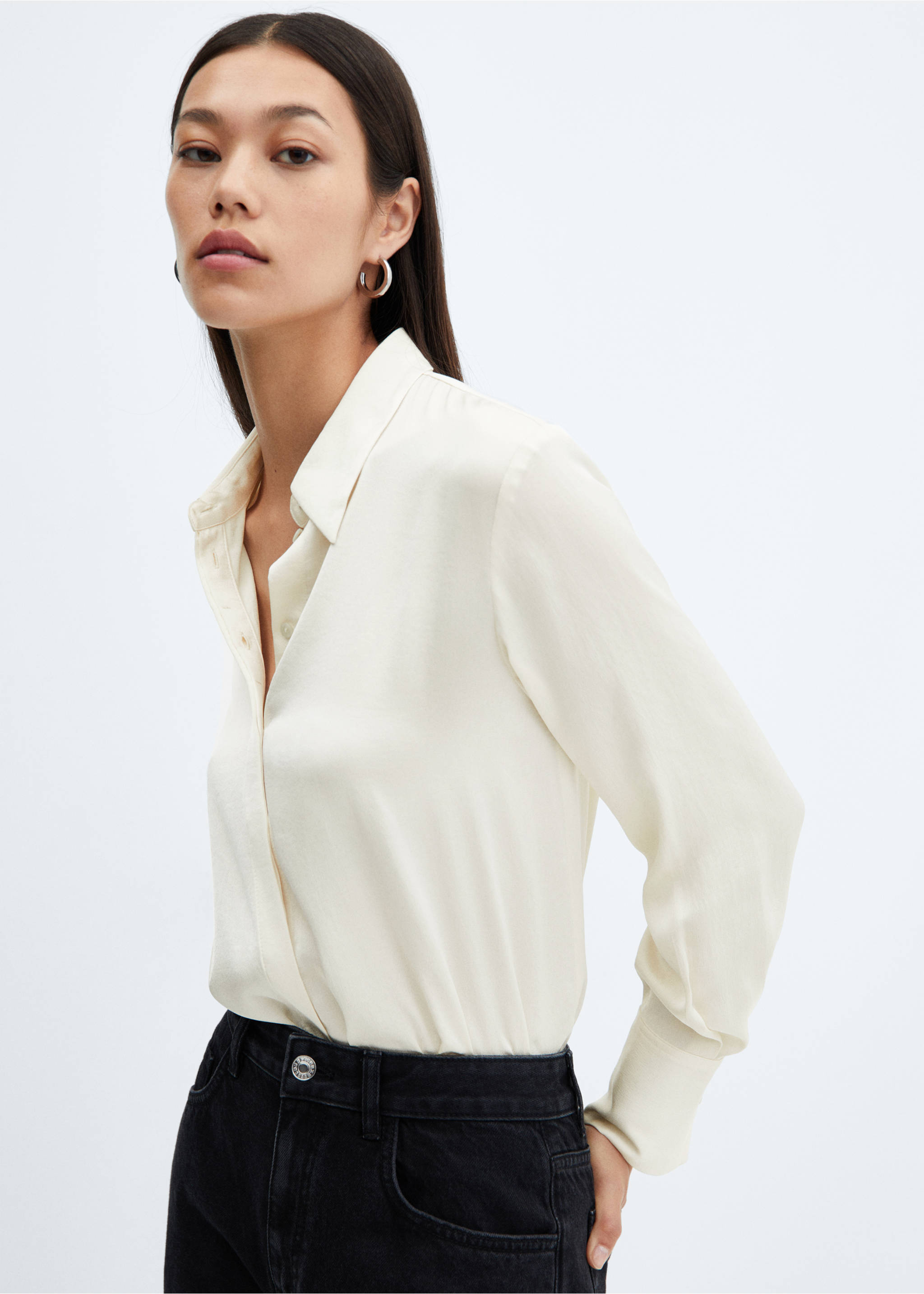 Satin finish flowy shirt - Medium plane, Off White. Ref: 57003777-00.