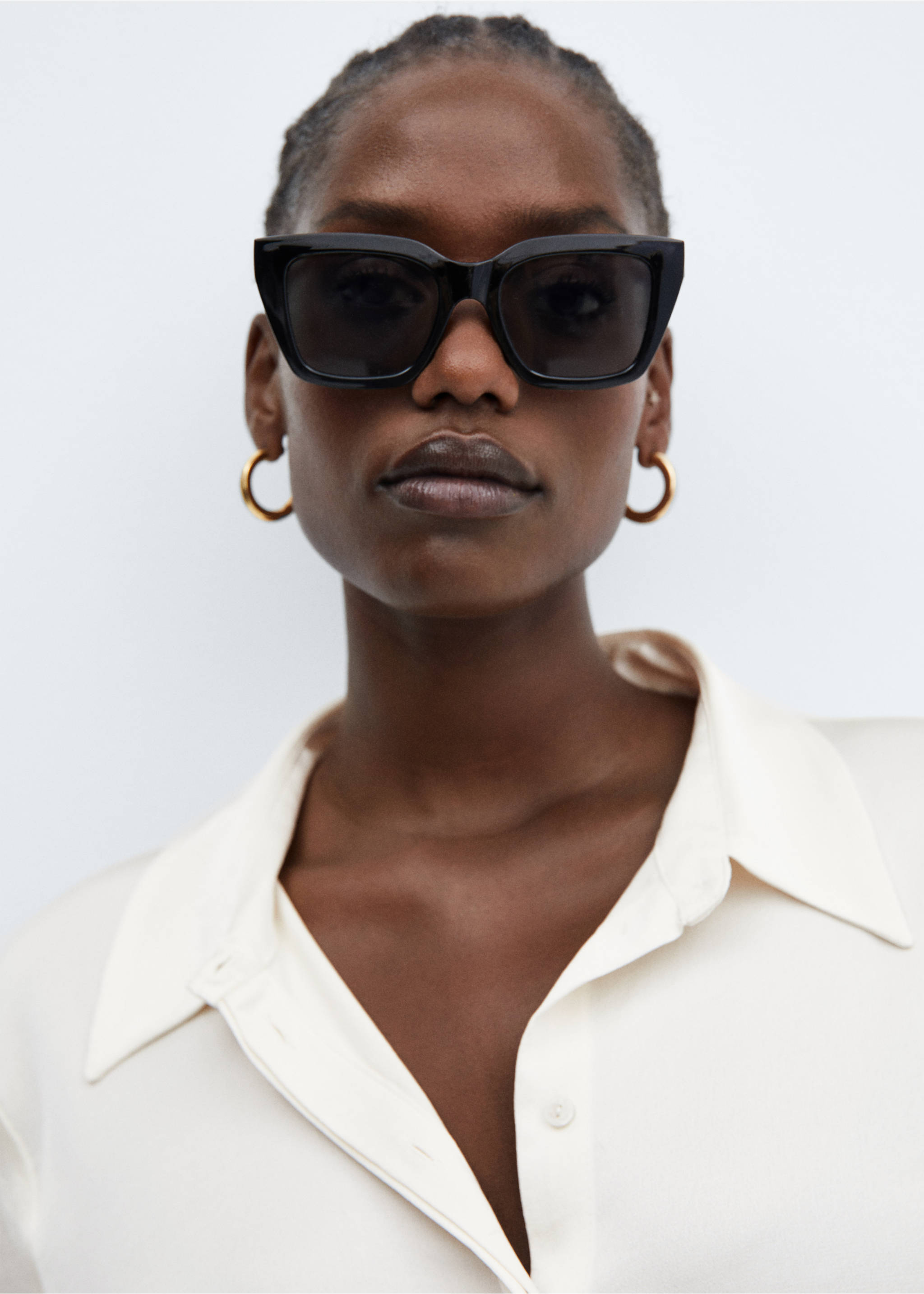 Satin finish flowy shirt - Details of the article 4, Off White. Ref: 57003777-00.