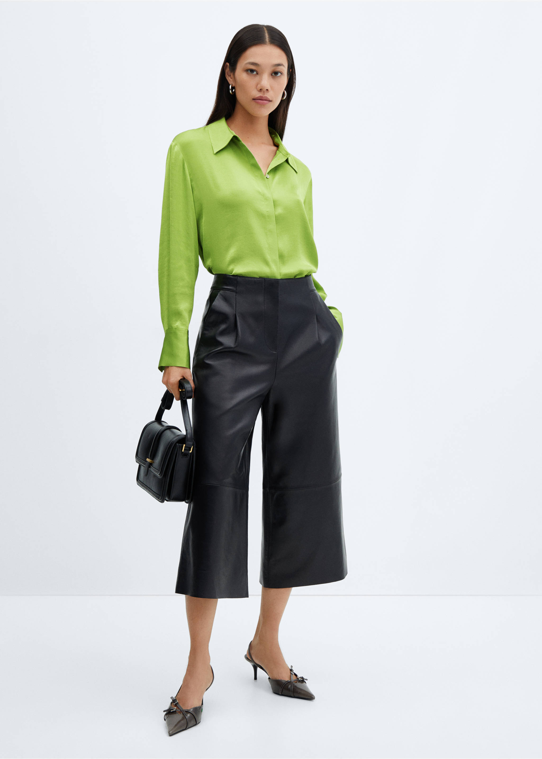Satin finish flowy shirt - General plane, Emerald Green. Ref: 57003777-00.