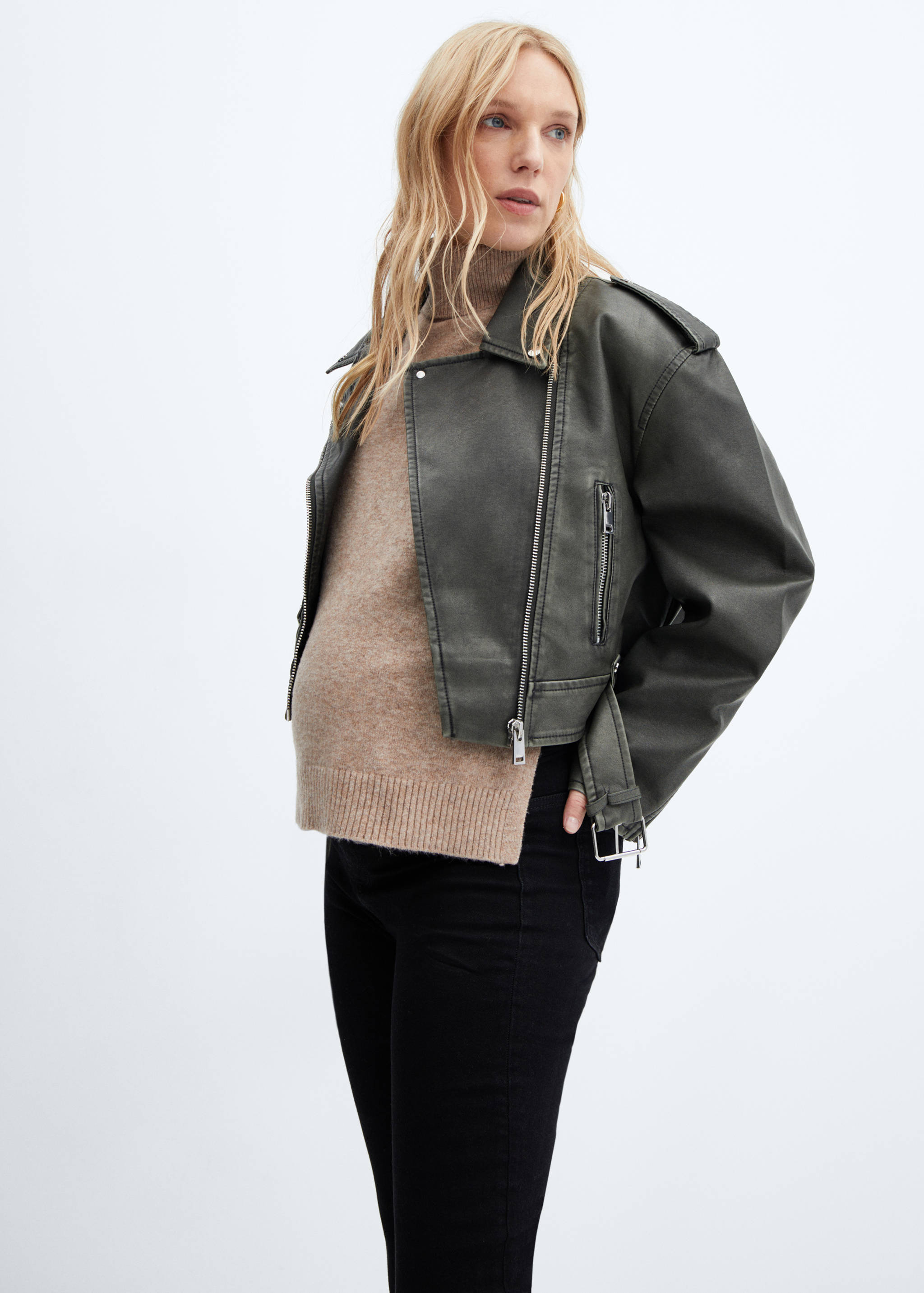 妈咪喇叭七分牛仔裤 - null