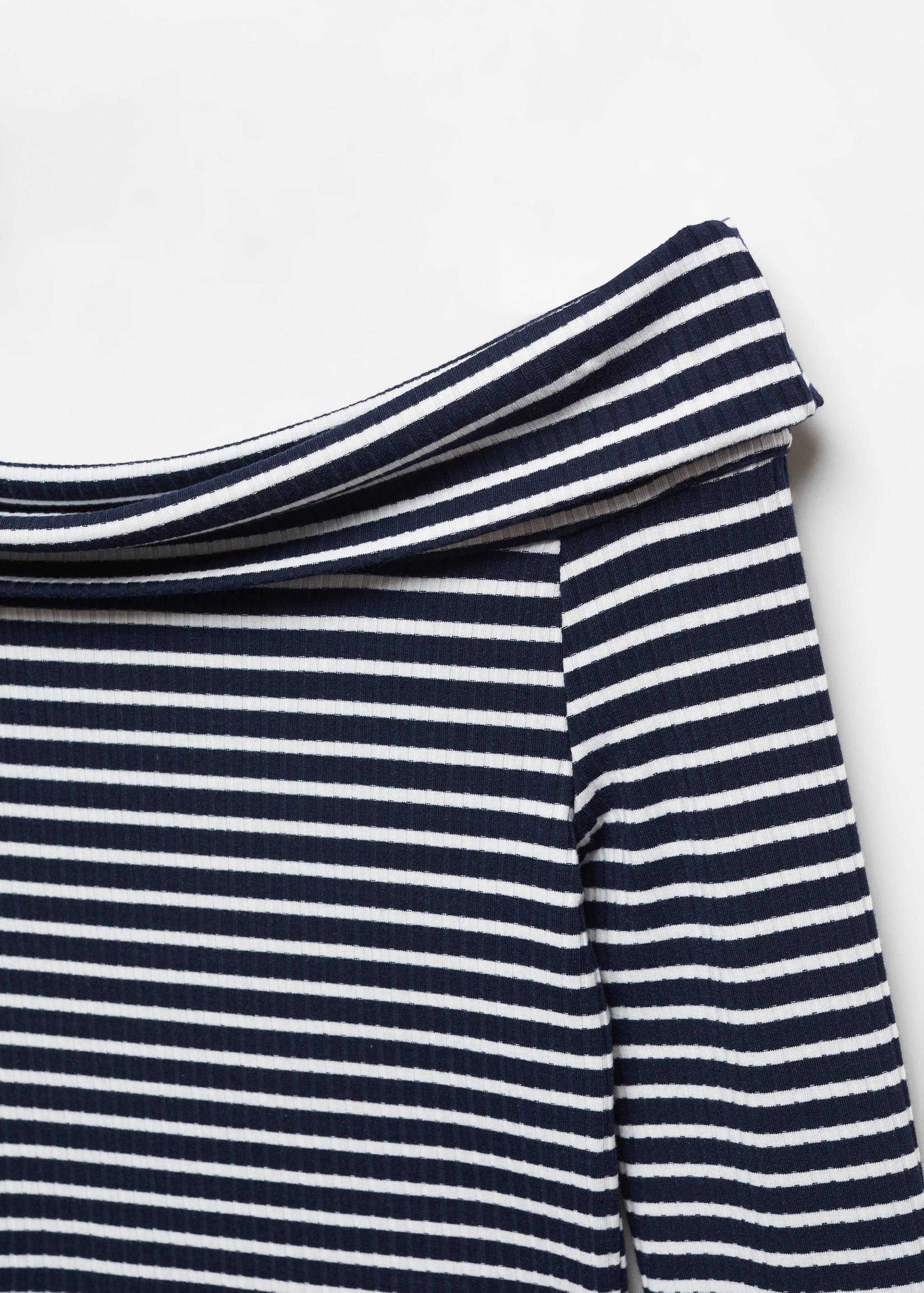 T-shirt épaules dénudées rayures - Détail de l'article 8