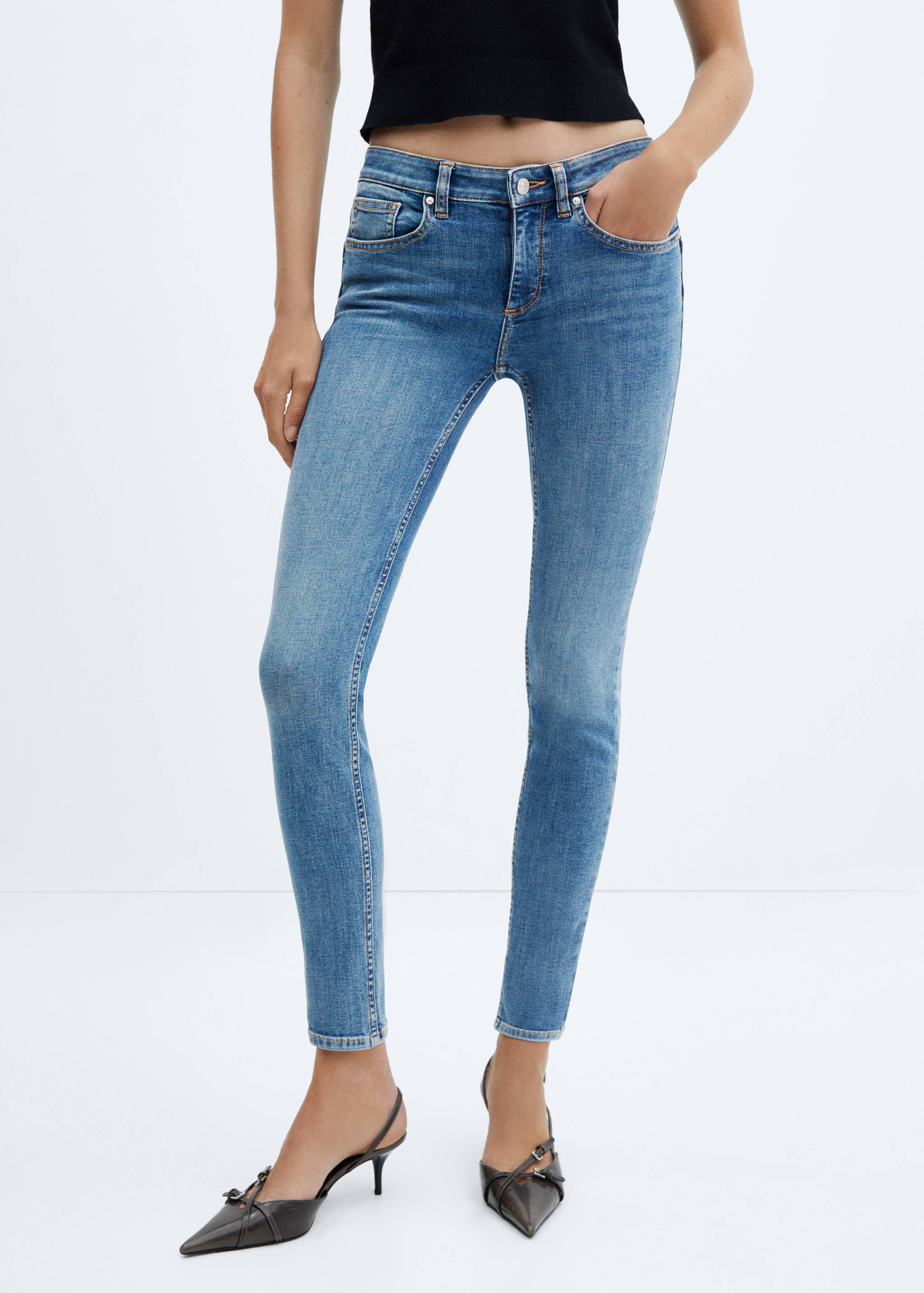 Jeans skinny push-up - Plano medio