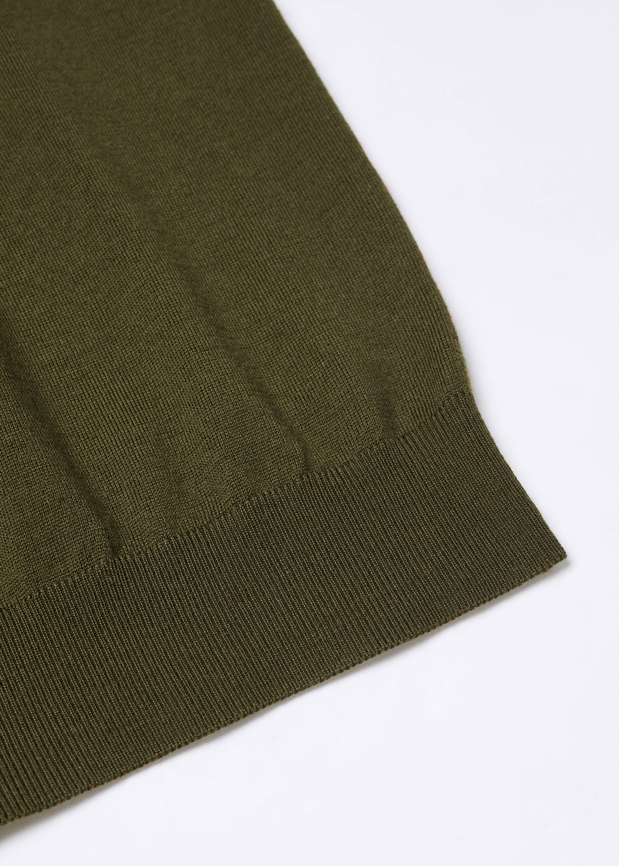 100% merino wool turtleneck sweater - Details of the article 8