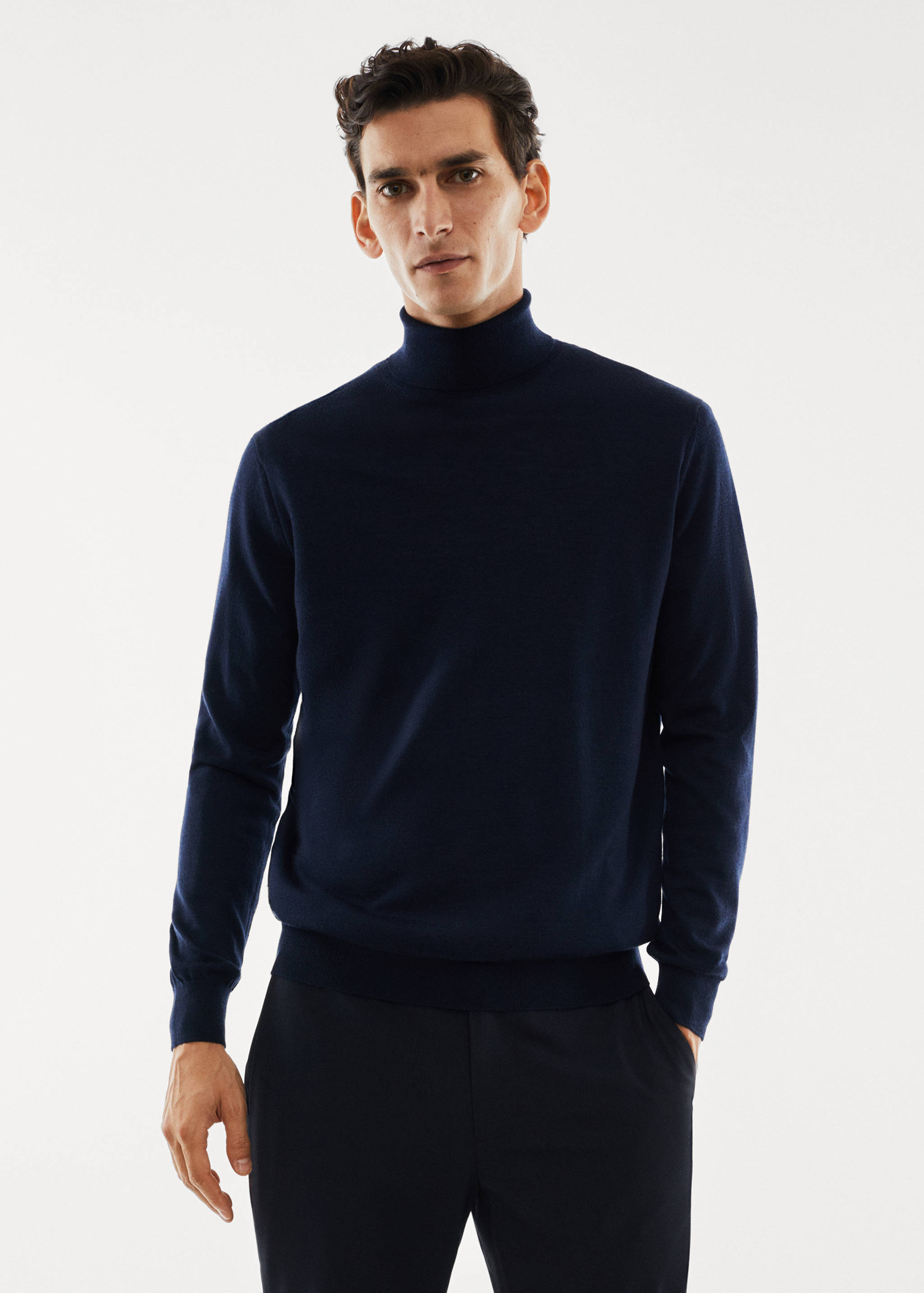 100% merino wool turtleneck sweater - Medium plane