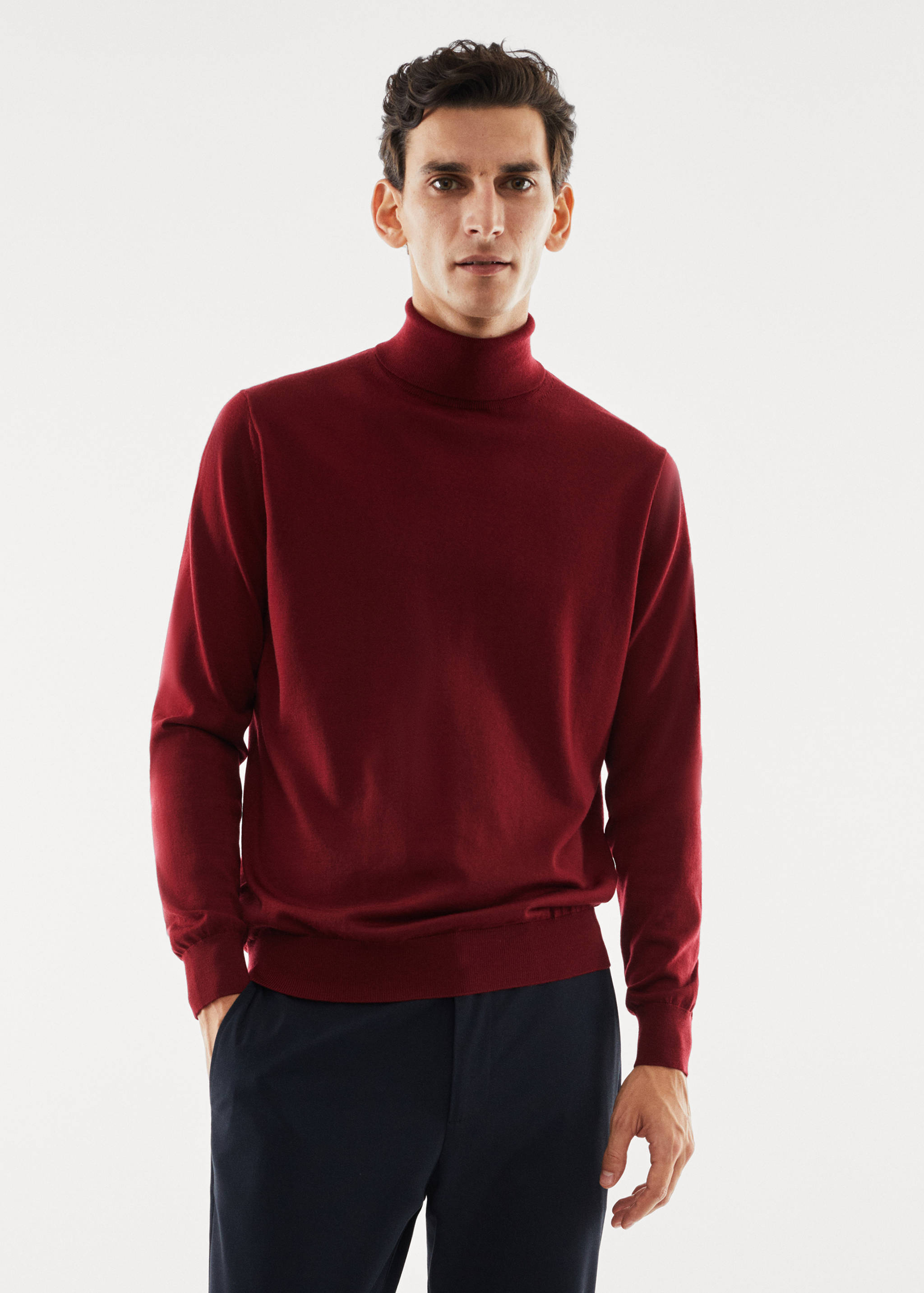 100% merino wool turtleneck sweater - Medium plane