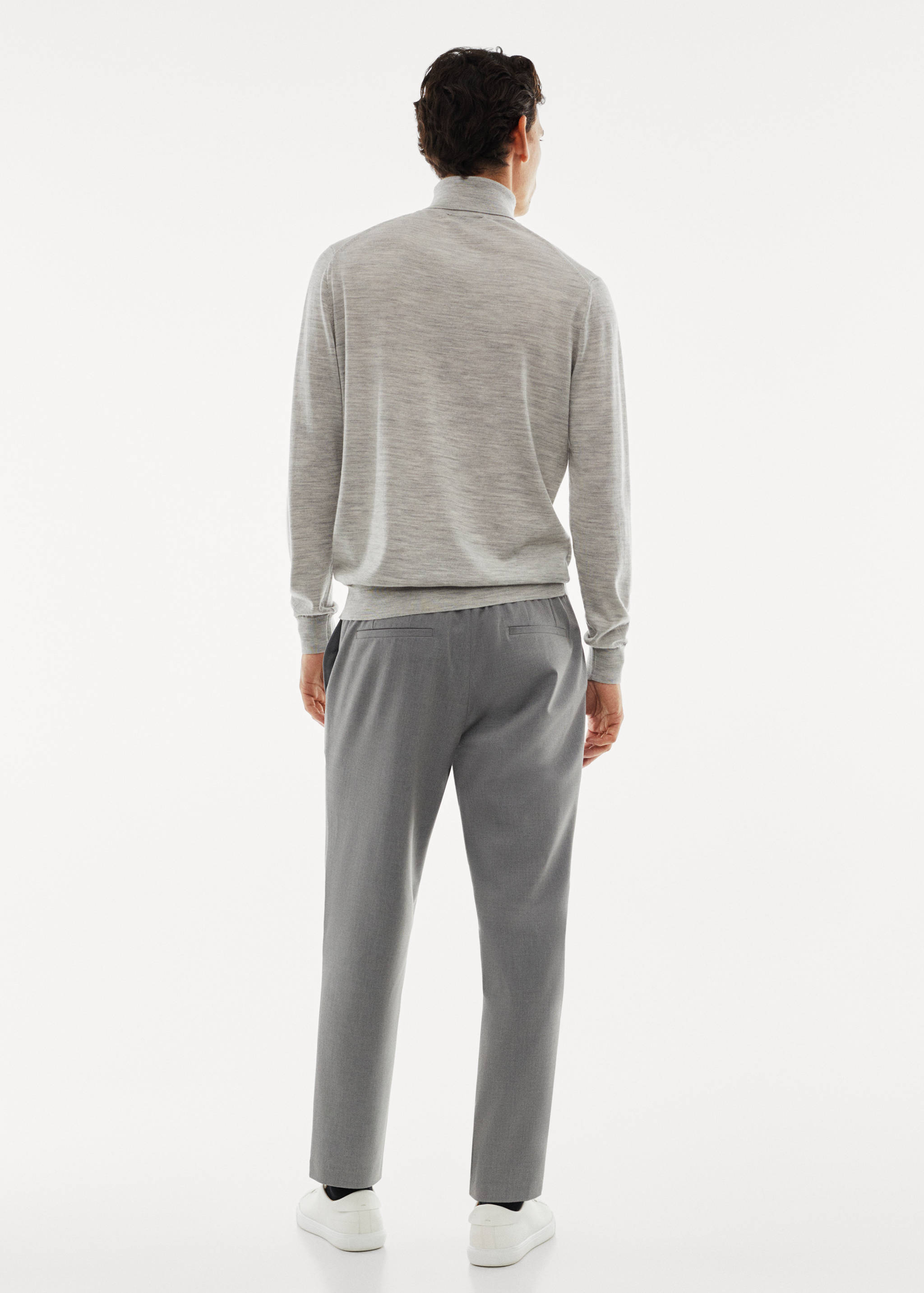 100% merino wool turtleneck sweater - Reverse of the article